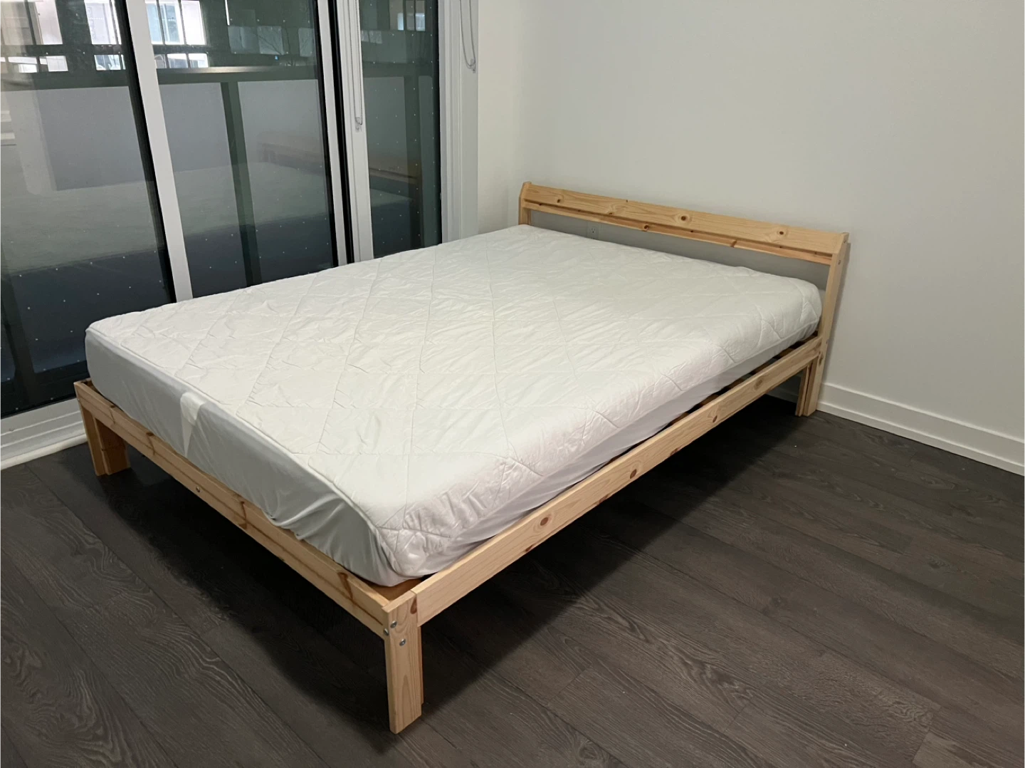 Double size bed with 99% Brand new memory Mattress for sell - photo 2
