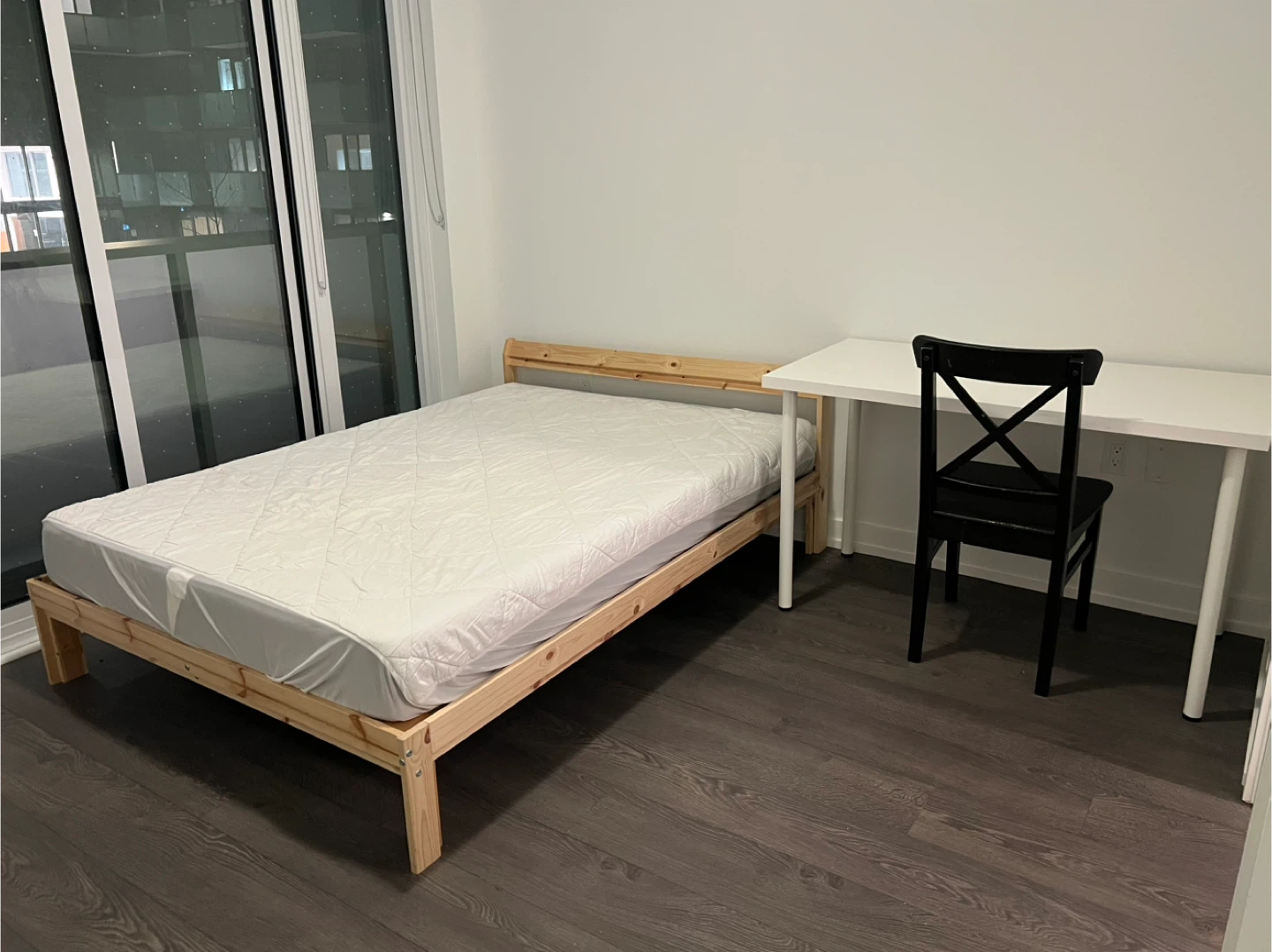 Double size bed with 99% Brand new memory Mattress for sell