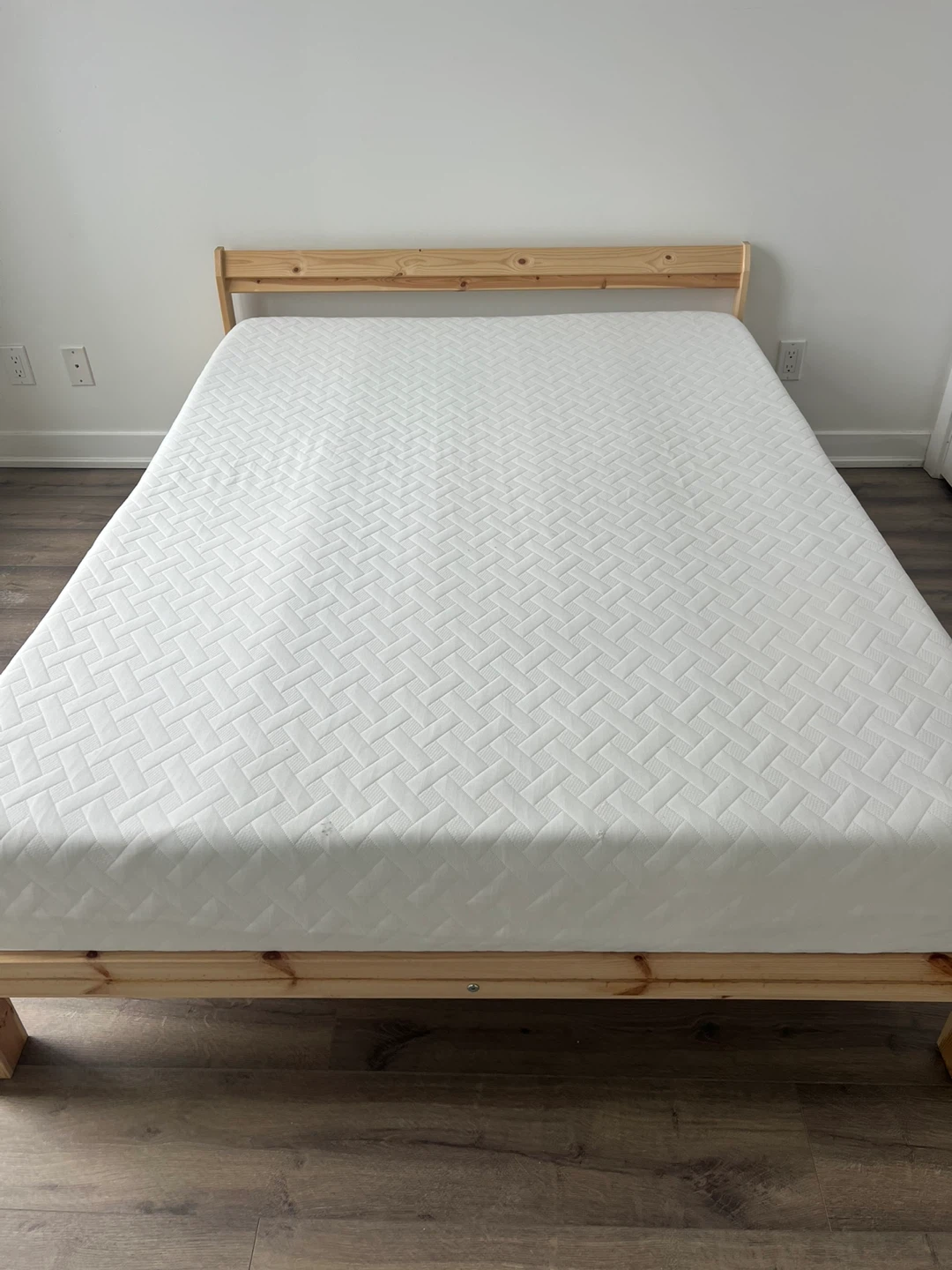 Double size bed with 99% Brand new memory Mattress for sell - photo 4