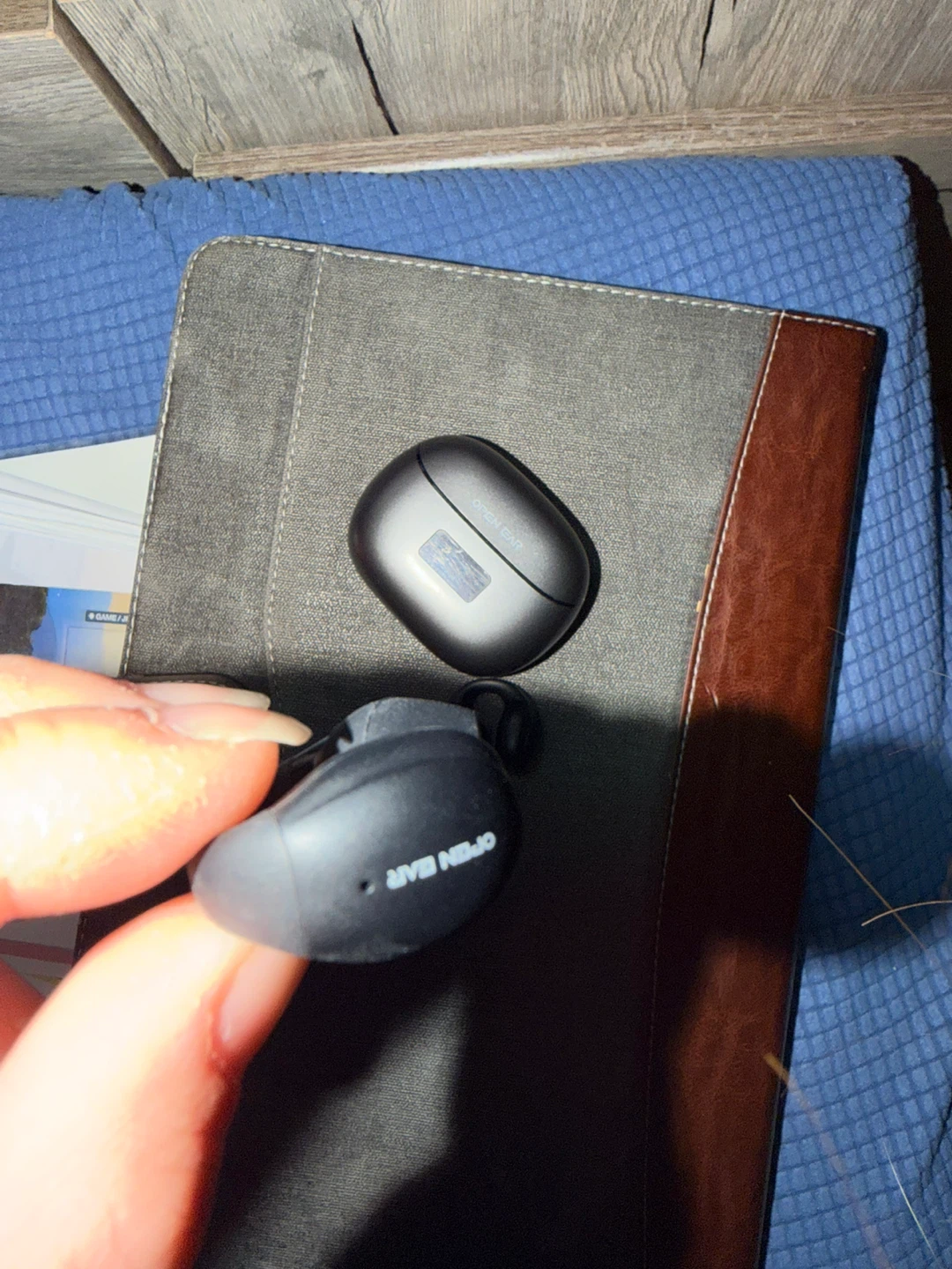 Wireless clip on headphones - photo 4