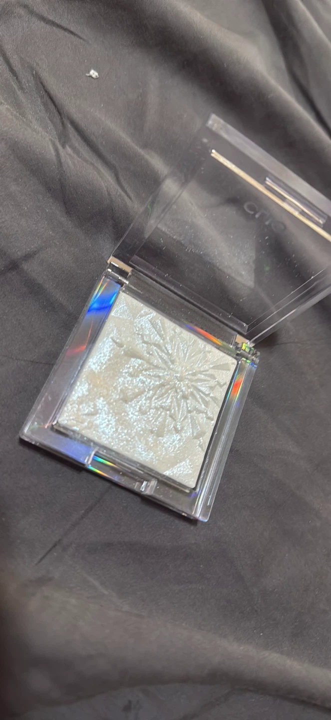 CLIO Prism Highlighter - photo 2