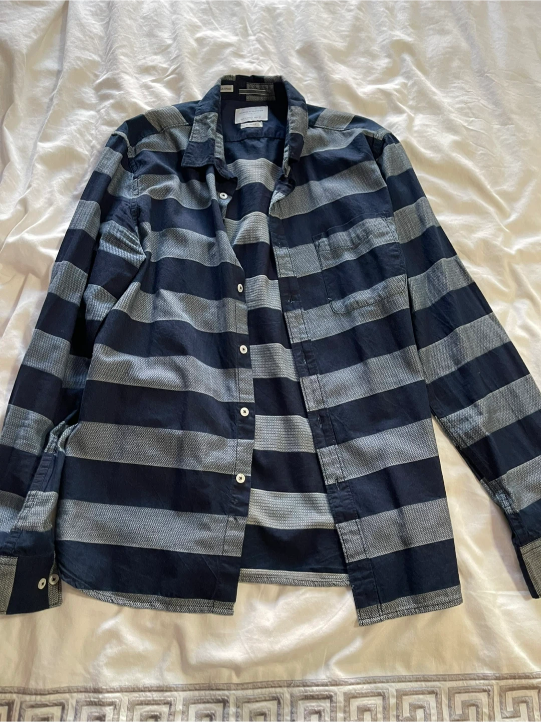 Wind River Outfitters Co. Men's Long Sleeve Button-Up Shirt