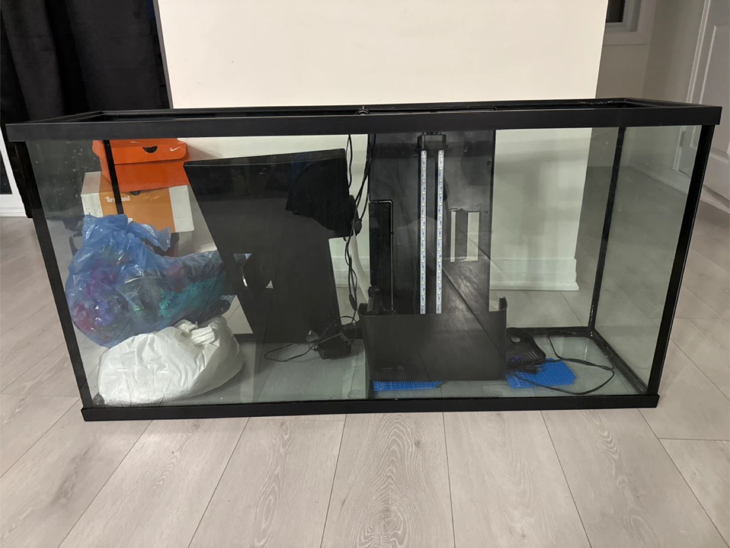 Large Aquarium Tank with Black Trim - 60 gallon - photo 2