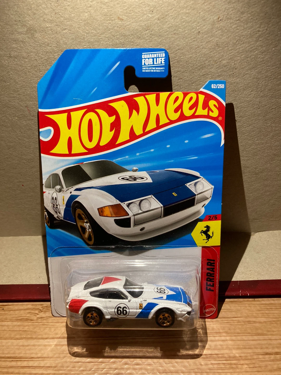 Hot Wheels / Ferrari 365 GTB4 Competizione / White