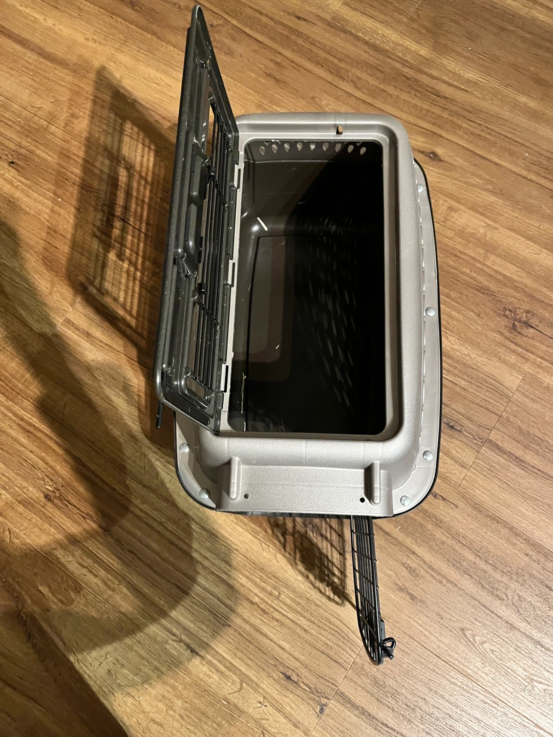 FREE Pet Carrier - photo 4