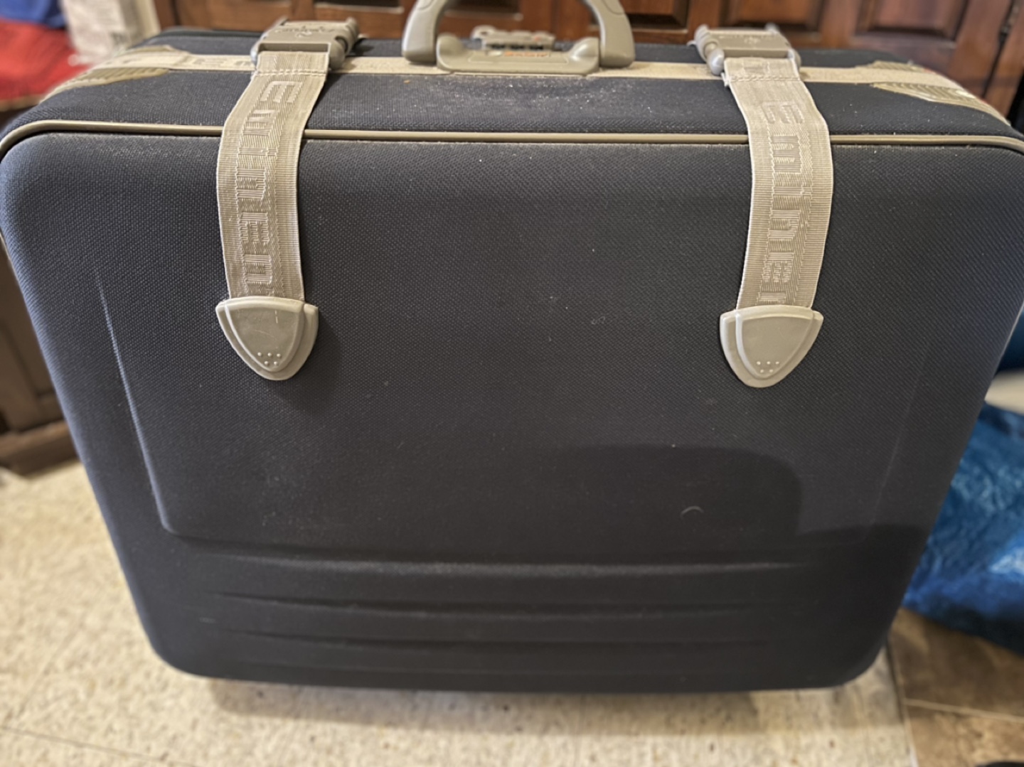 Eminent Suitcase - size 28” - photo 3