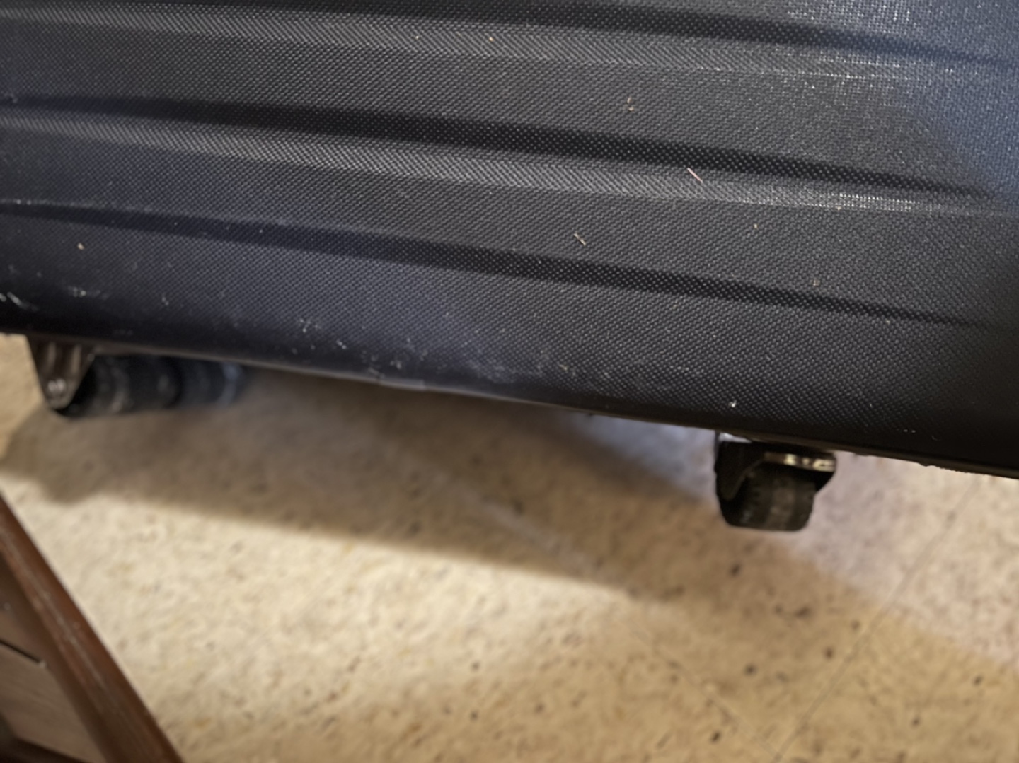 Eminent Suitcase - size 28” - photo 5