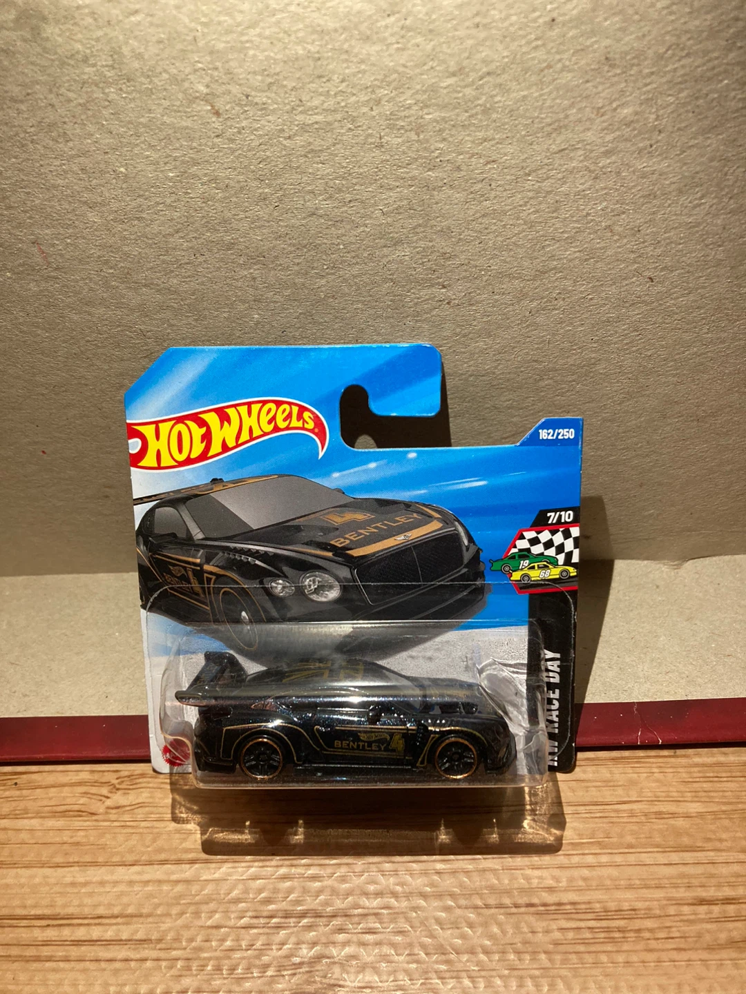 Hot Wheels / 2018 Bentley Continental GT3 / Black