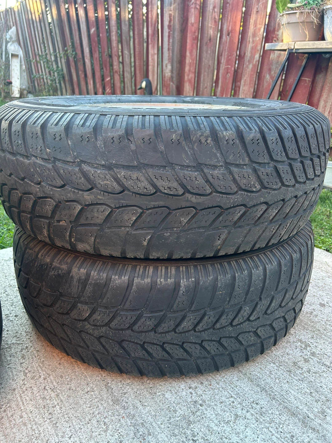 Set of 4 Rims and tires 265/70R17 - photo 3