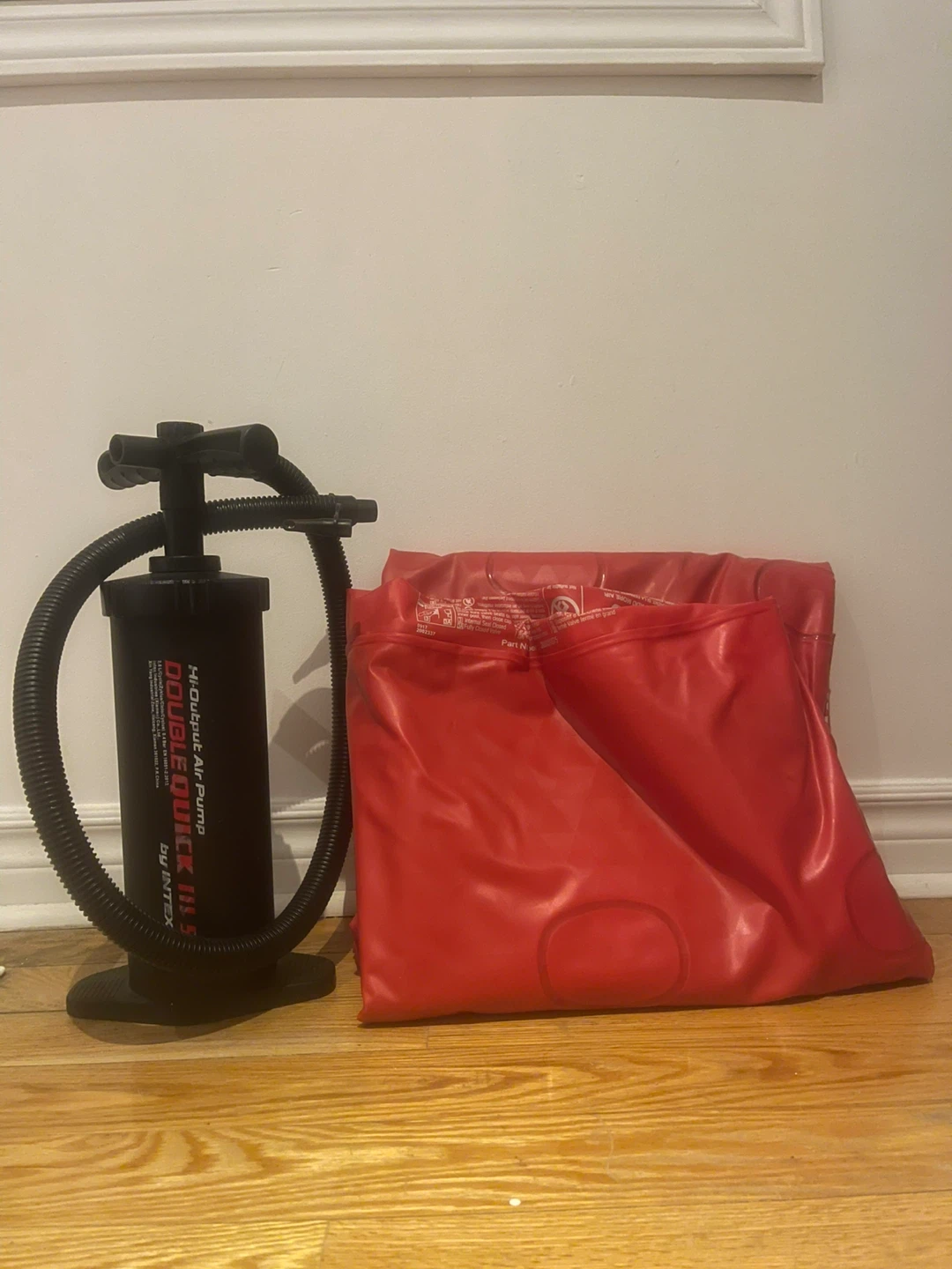 Coleman air/Mattress Double size. Intex Double Quick - Hand Pump