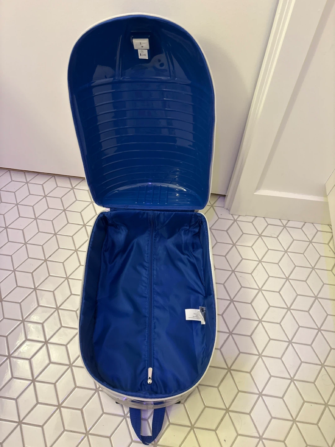 R2-D2 Rolling Luggage - photo 4