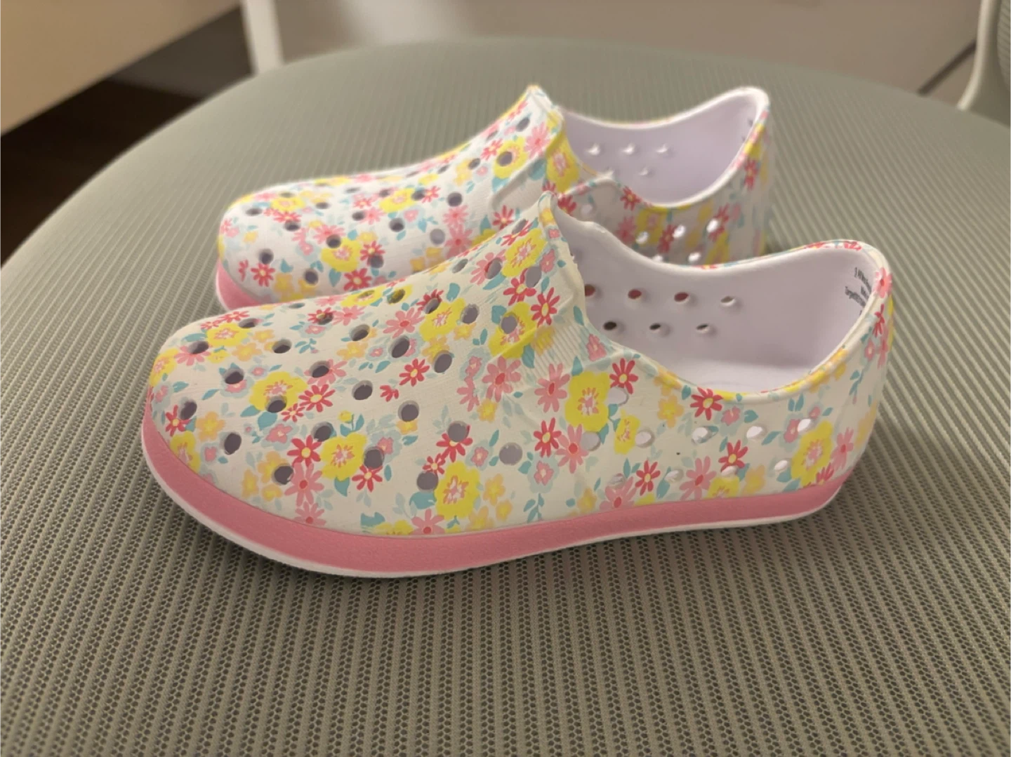Cat & Jack Floral Clog Shoes Size 9 Toddler