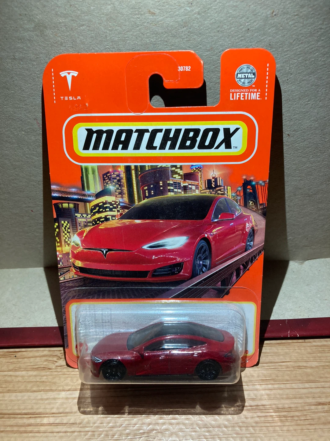 Matchbox / Tesla Model S / Red