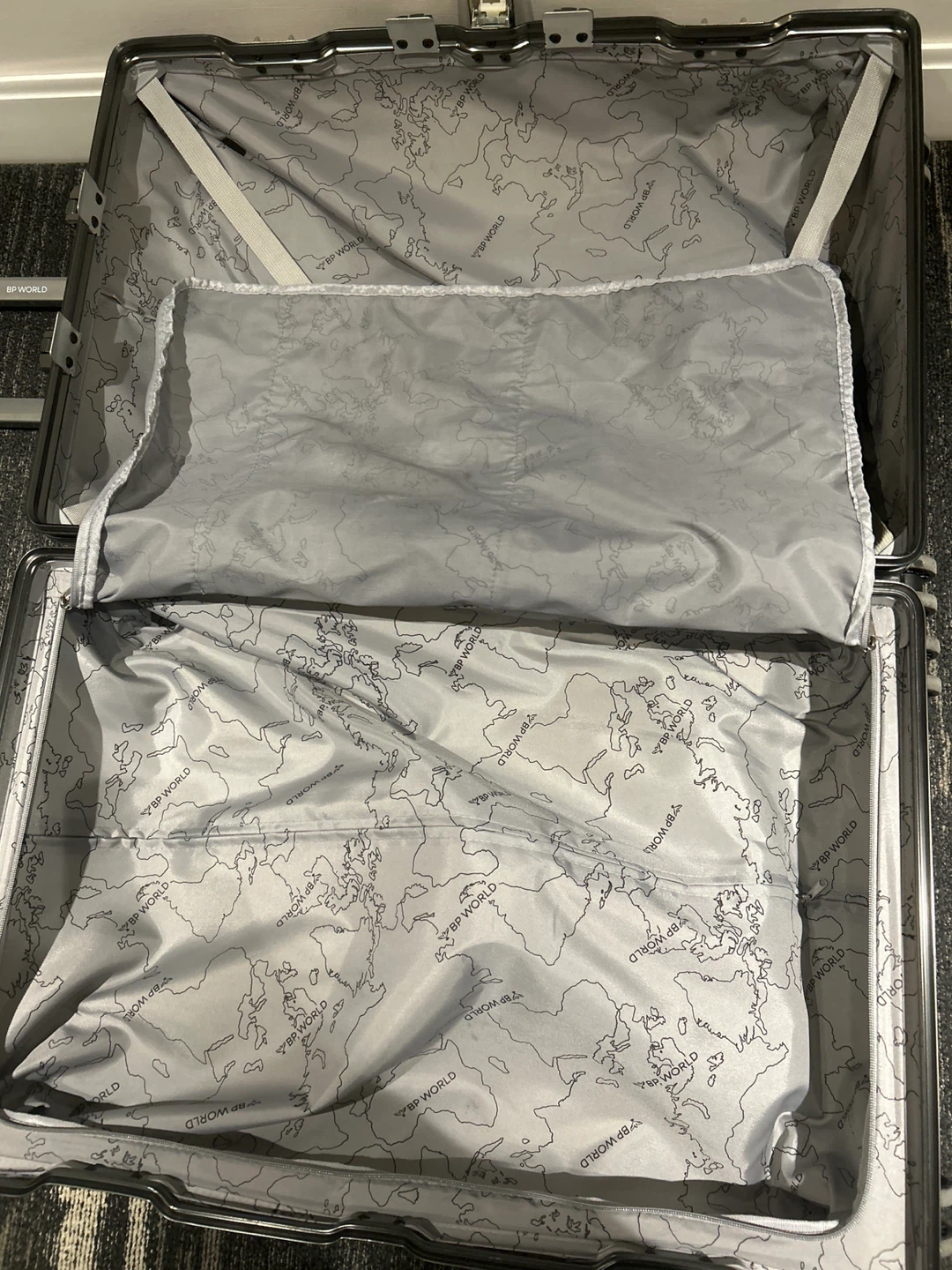 30" Large Luggage