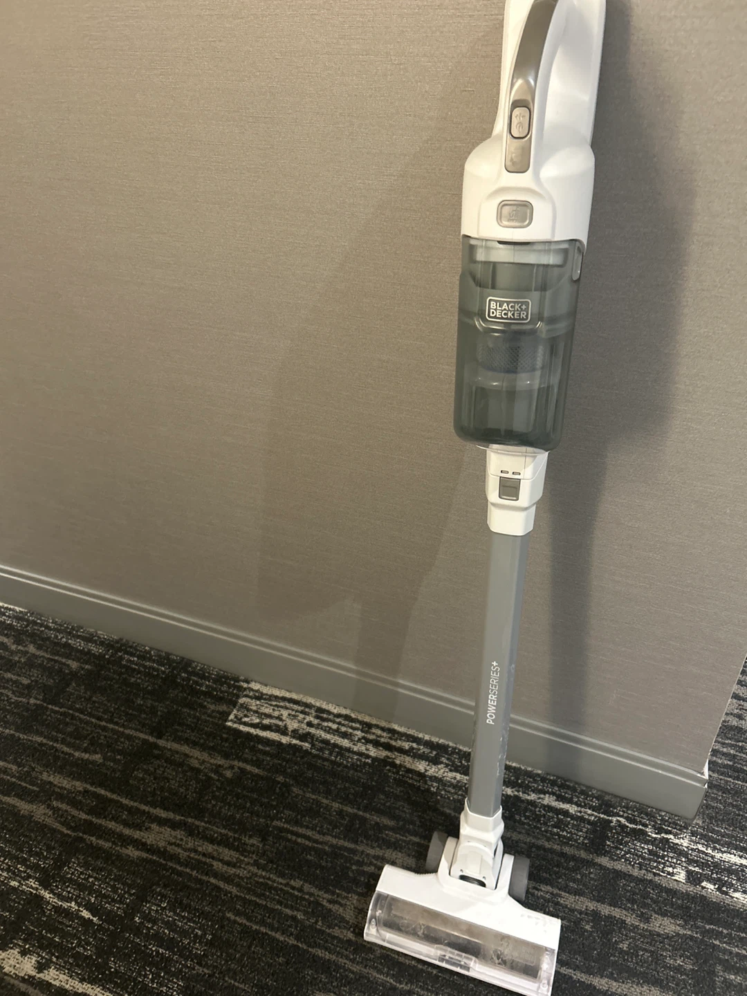 BLACK+DECKER Cordless Stick Vacuum