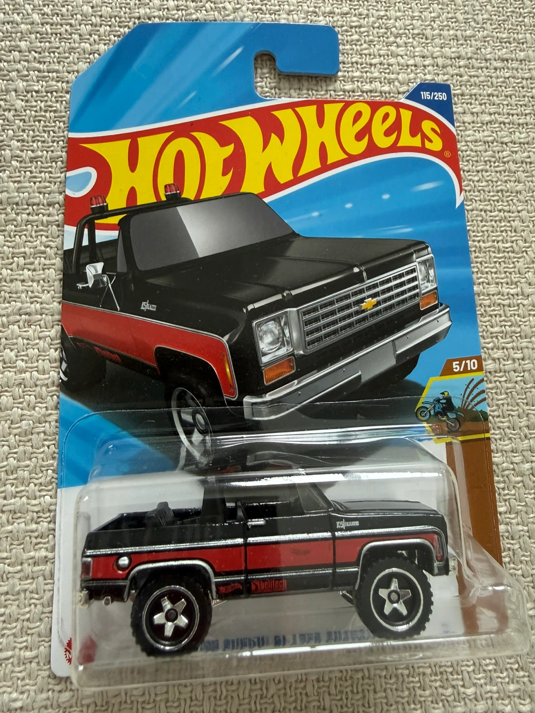 Hot Wheels Custom '77 Blazer