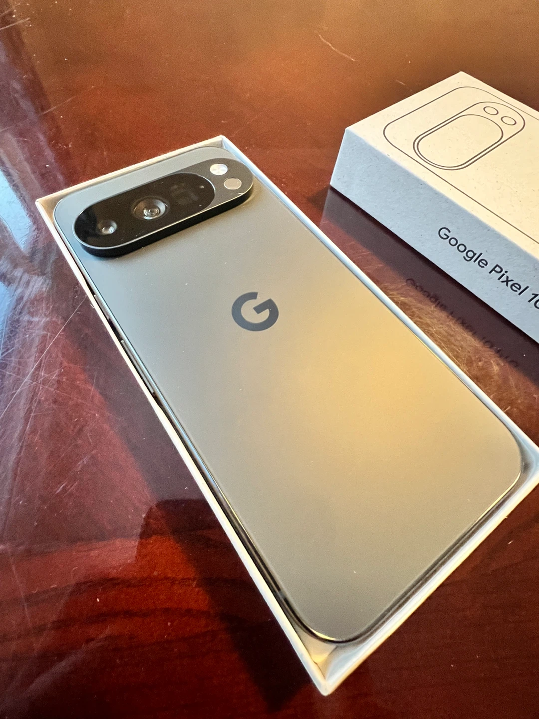 Google Pixel 10 Pro Smartphone - photo 3