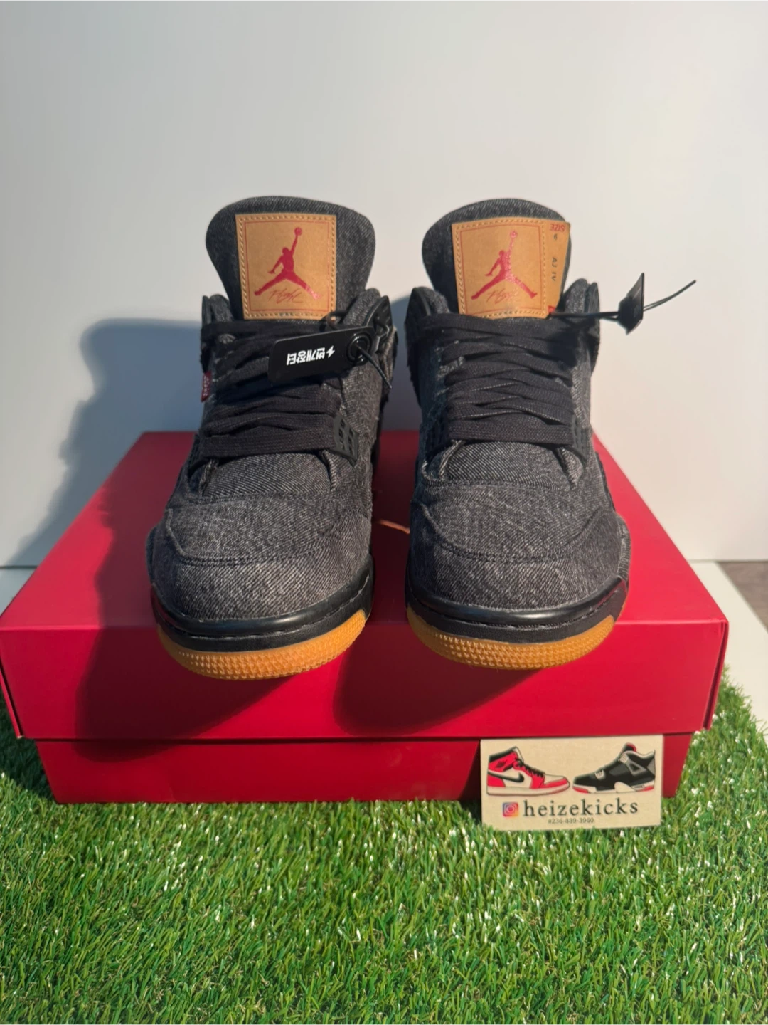 Jordan 4 Levis Black Denim size 9 - photo 3