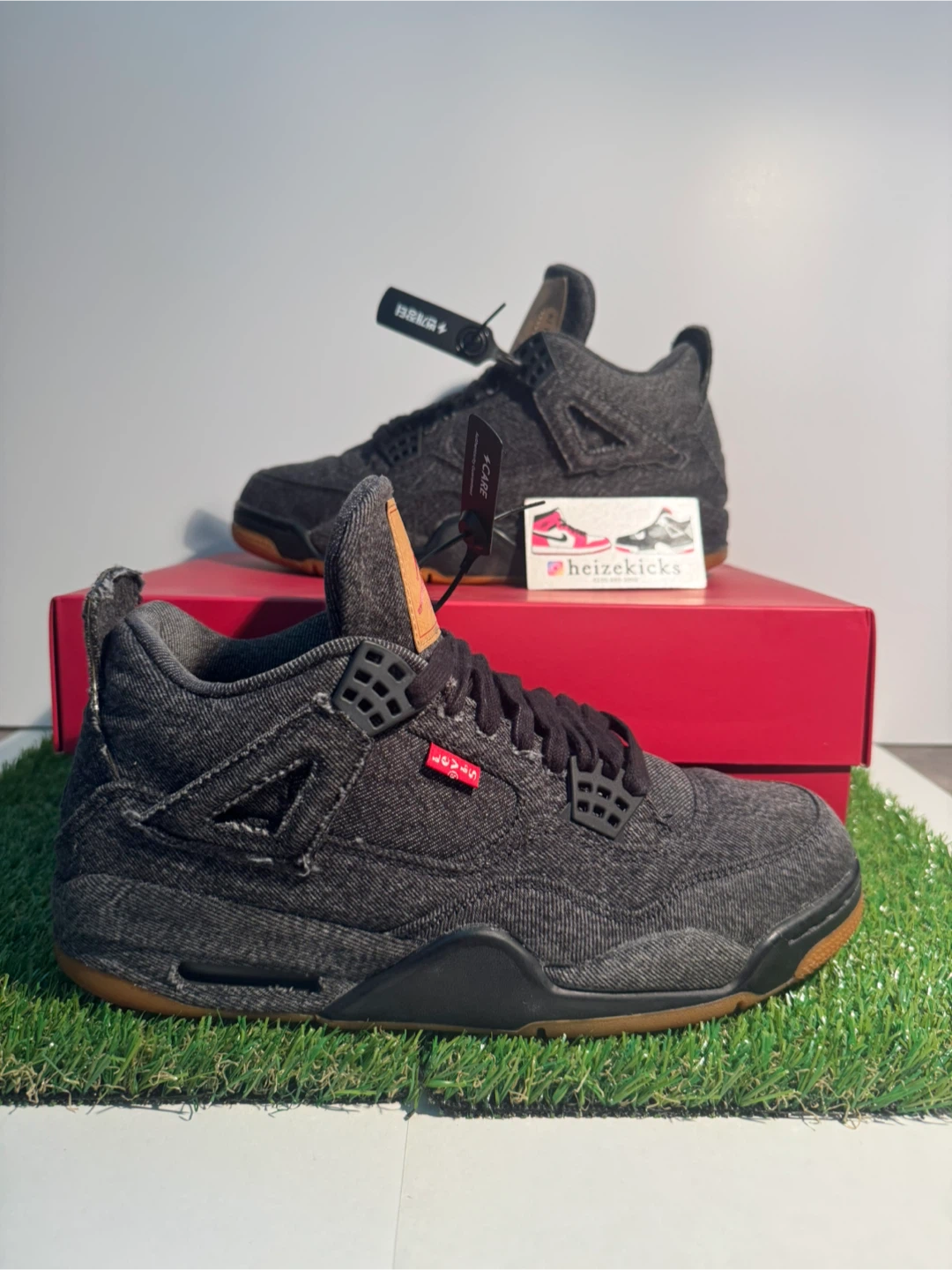 Jordan 4 Levis Black Denim size 9