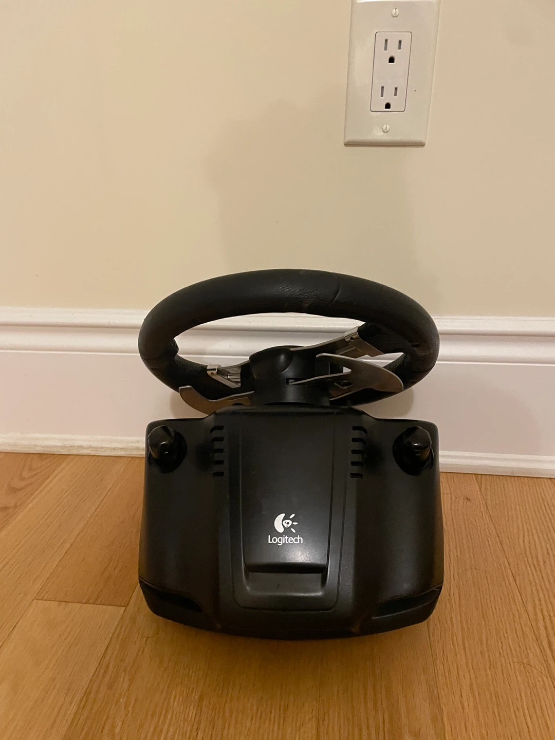 Logitech G27 Racing Wheel and Pedals - photo 4