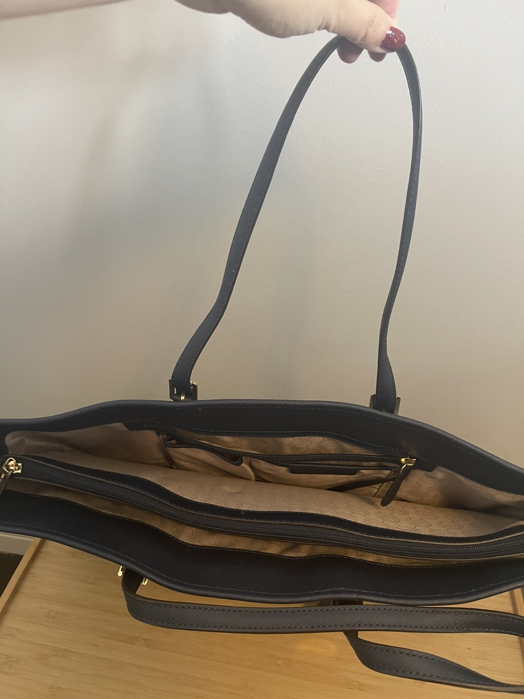 ✨ Michael Kors Work Bag for Sale ✨ - photo 2