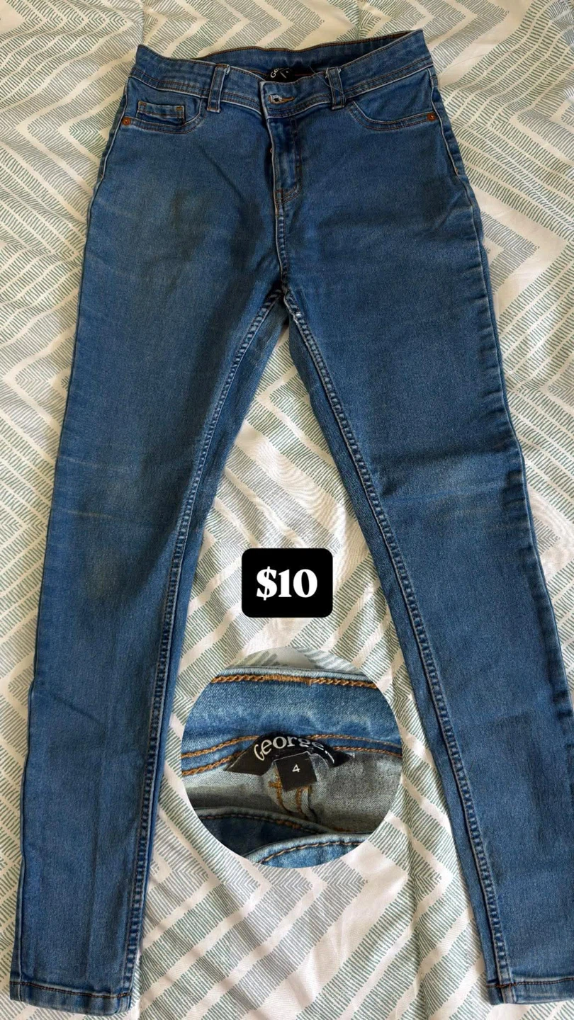 Pre-loved clothes - photo 4