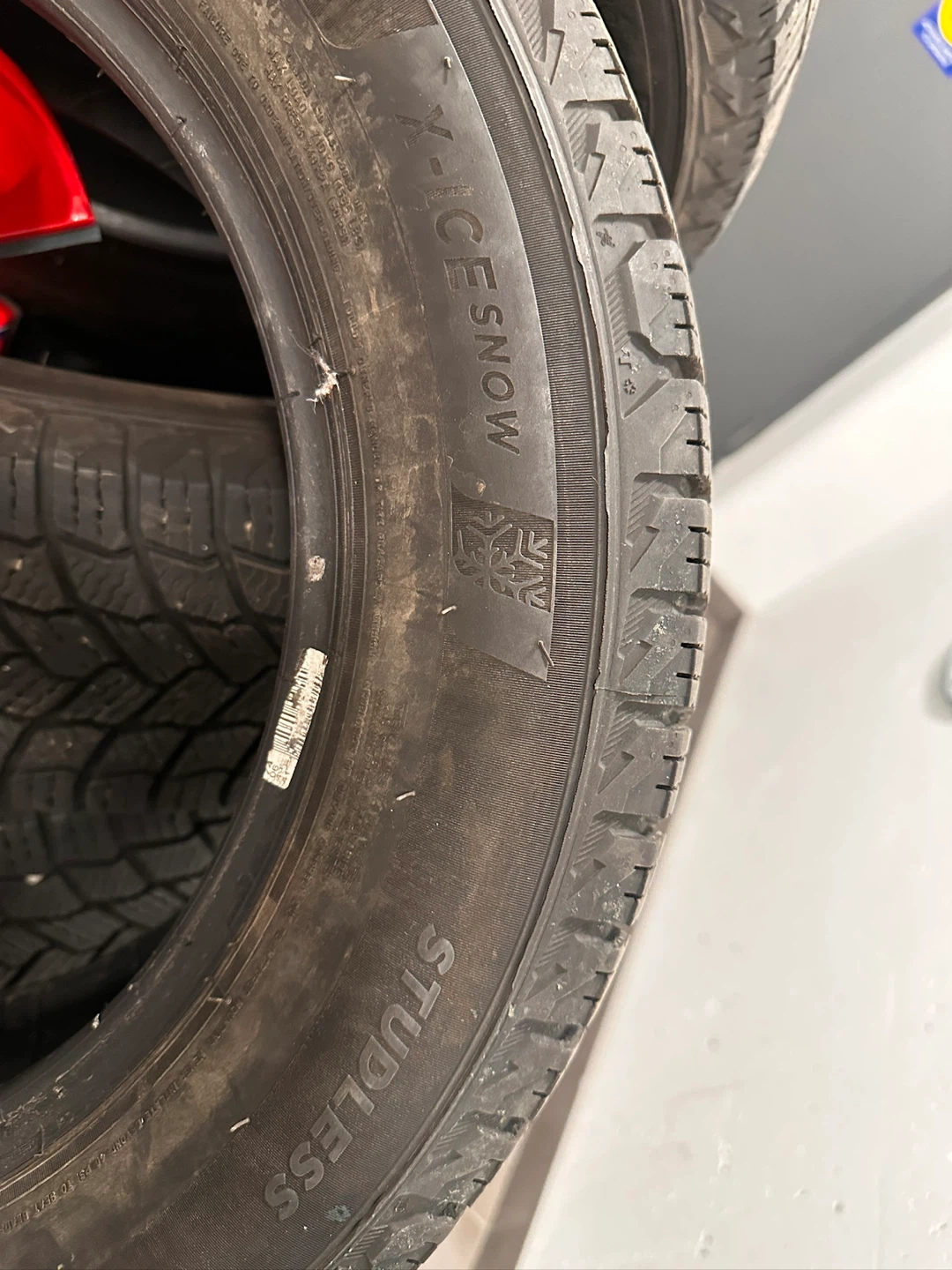 Michelin X-Ice Snow Winter Tires - 205/60 R16 - photo 3