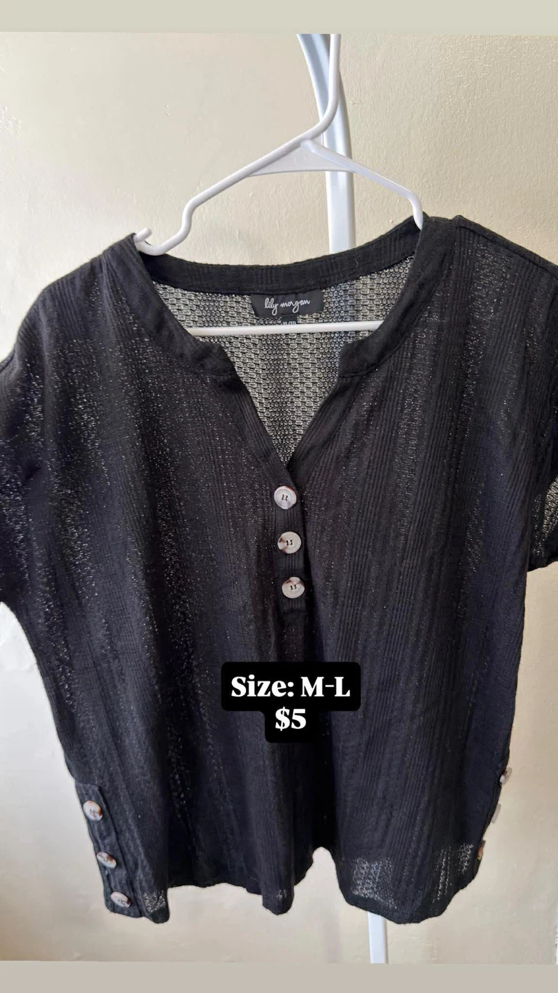 Pre-loved clothes - photo 4