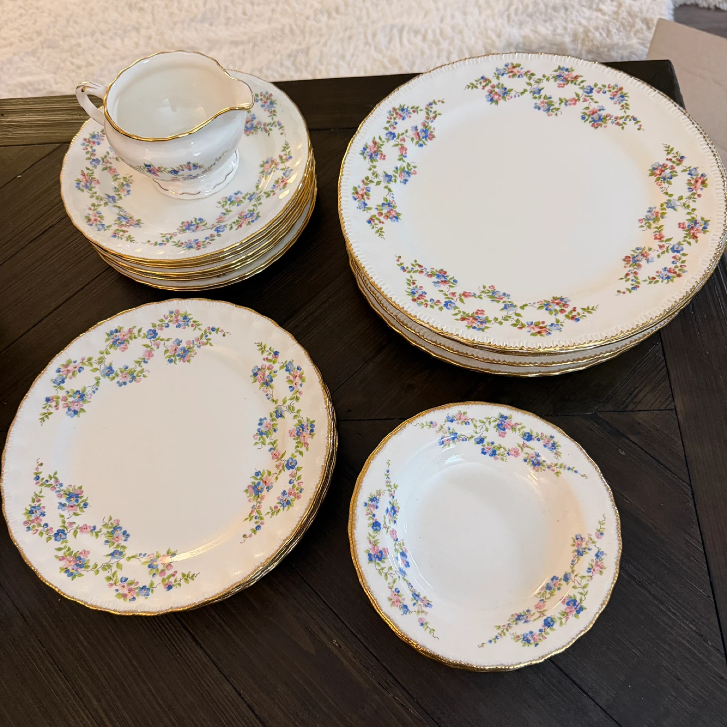Vintage 1930s Pope Gosser “Blue Belle” Fine China Set, Gold Trim - photo 3