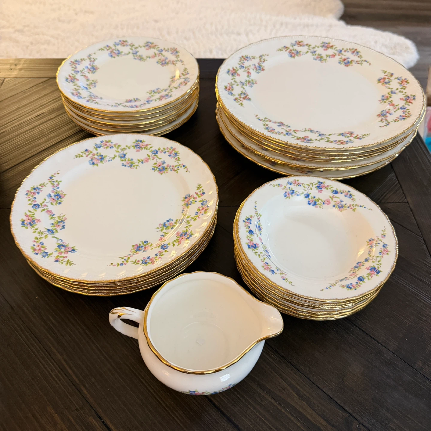 Vintage 1930s Pope Gosser “Blue Belle” Fine China Set, Gold Trim - photo 2