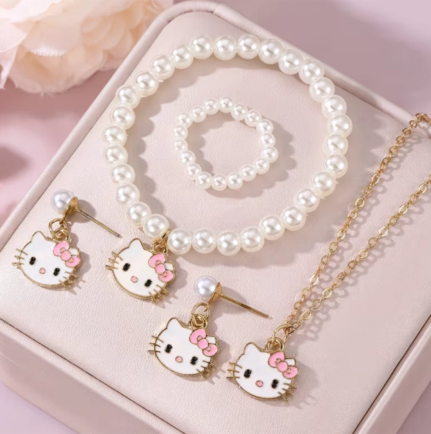 Hello Kitty Collection 5 pieces