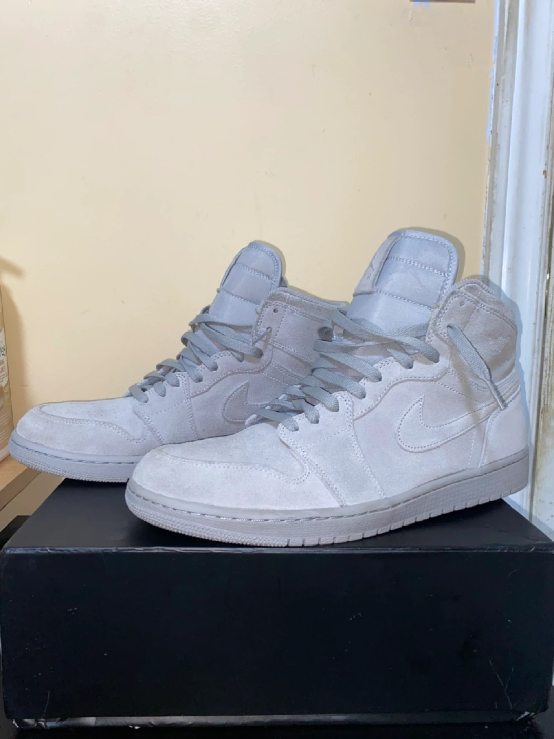 Air Jordan 1 Mid SE Light Smoke Grey Suede - photo 2