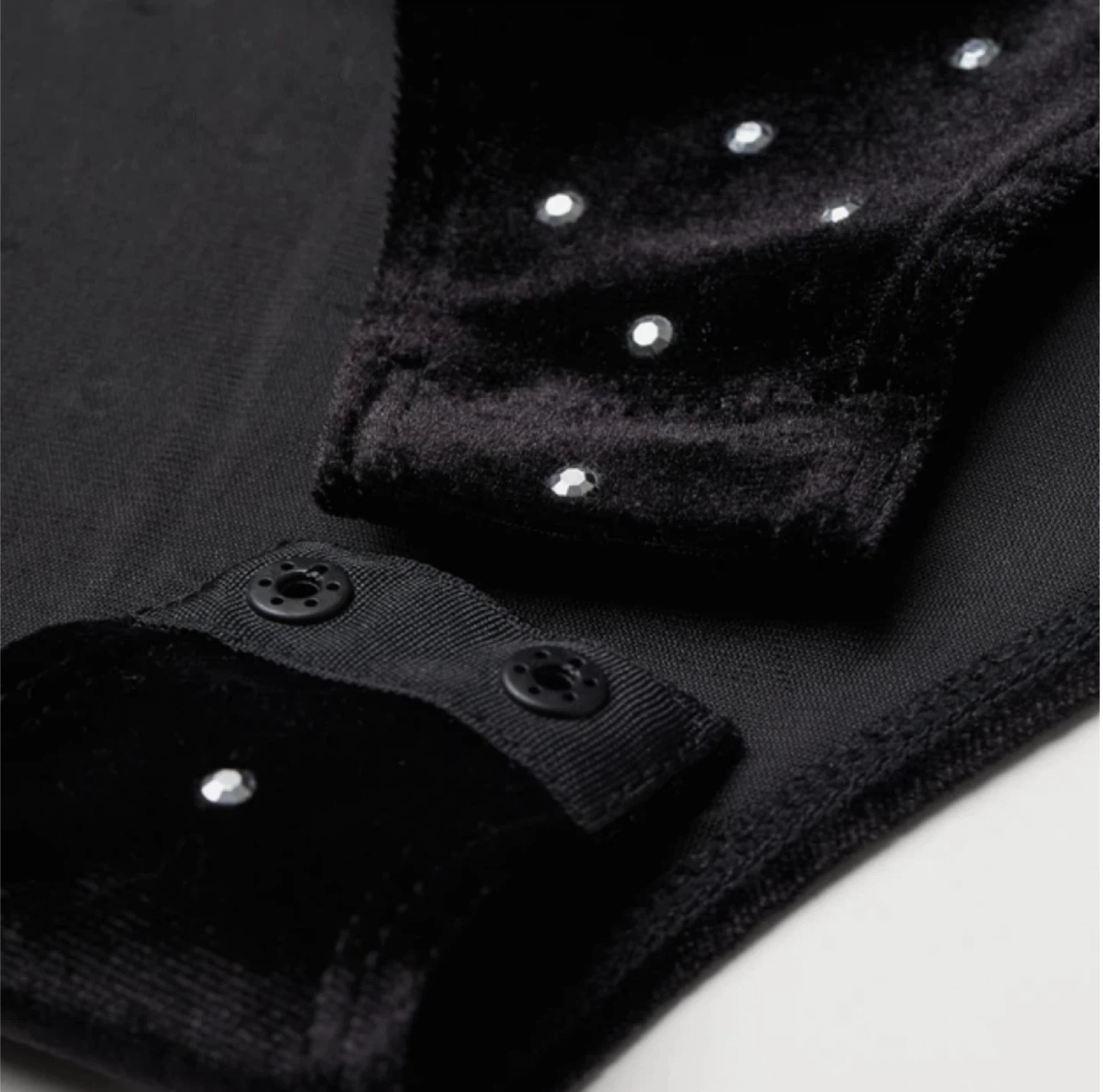 NWT • H&M Black Velvet Rhinestone Long Sleeve Bodysuit - photo 5
