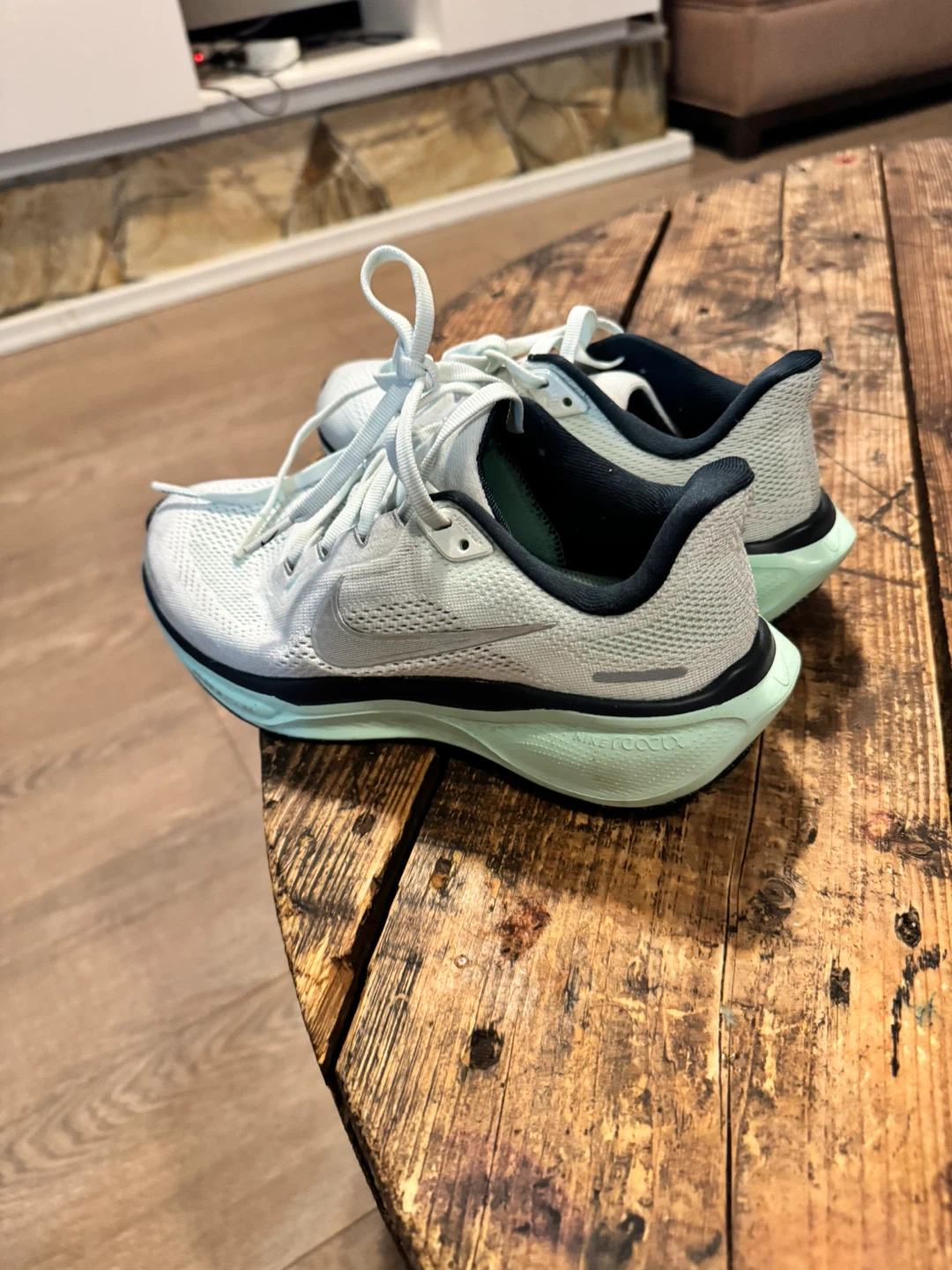 Nike Pegasus Running Shoes - photo 2