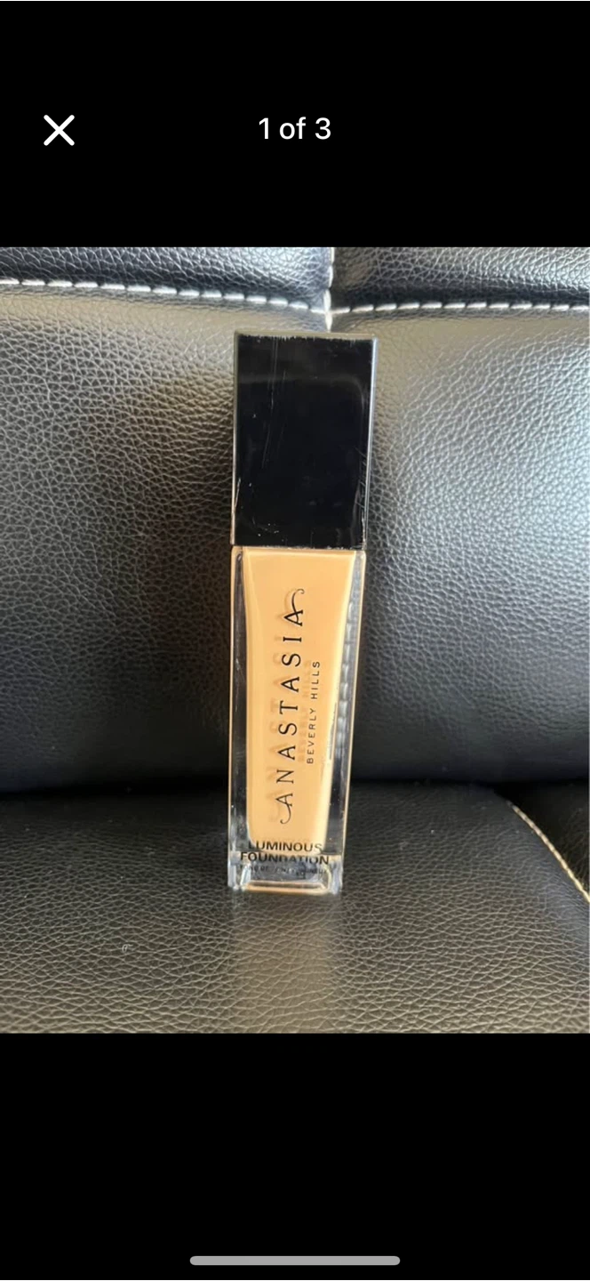 Anastasia Beverly Hills Luminous Foundation 330W