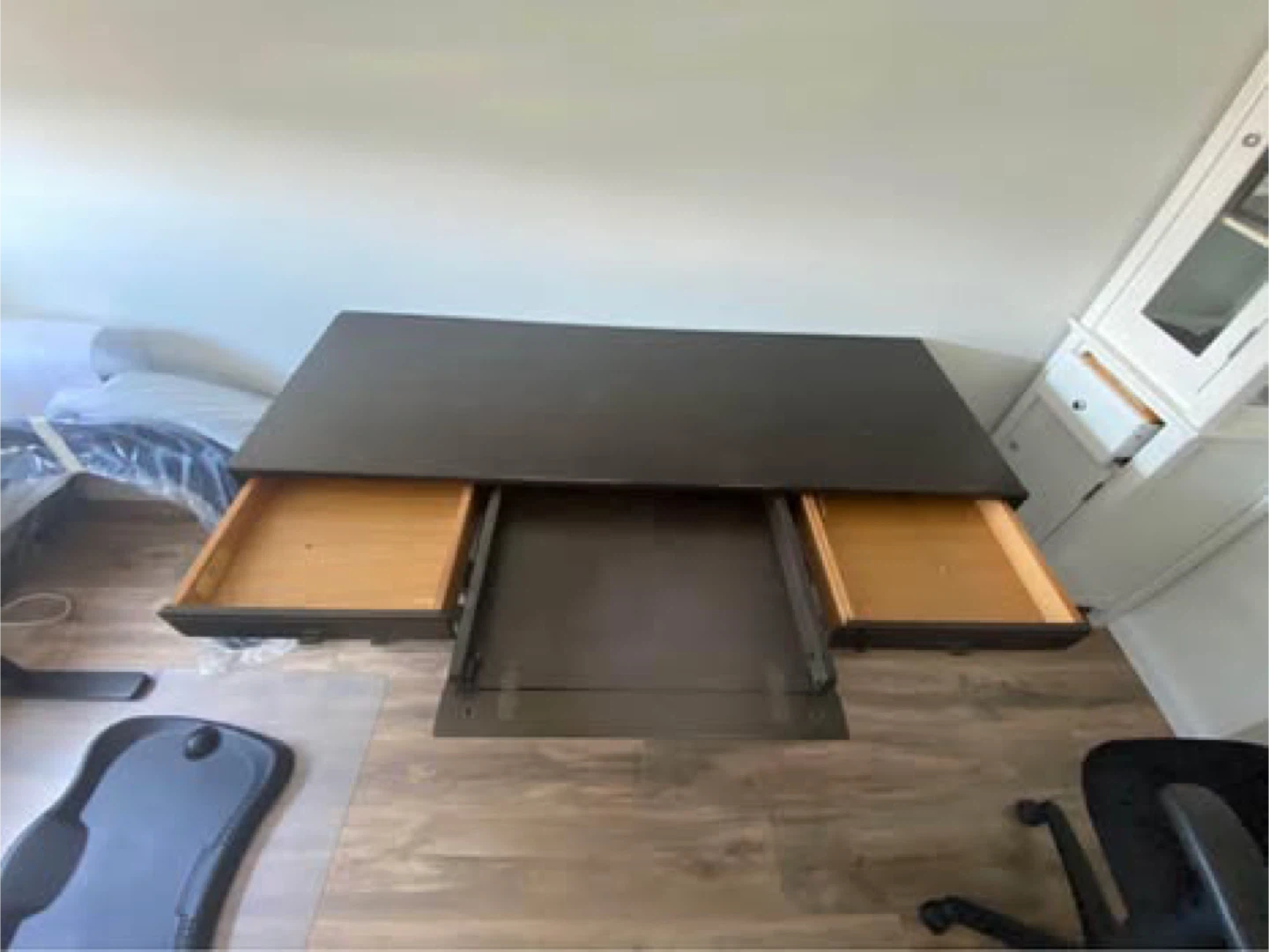 Pennsylvania House Dark Wood Desk with Drawers - photo 2