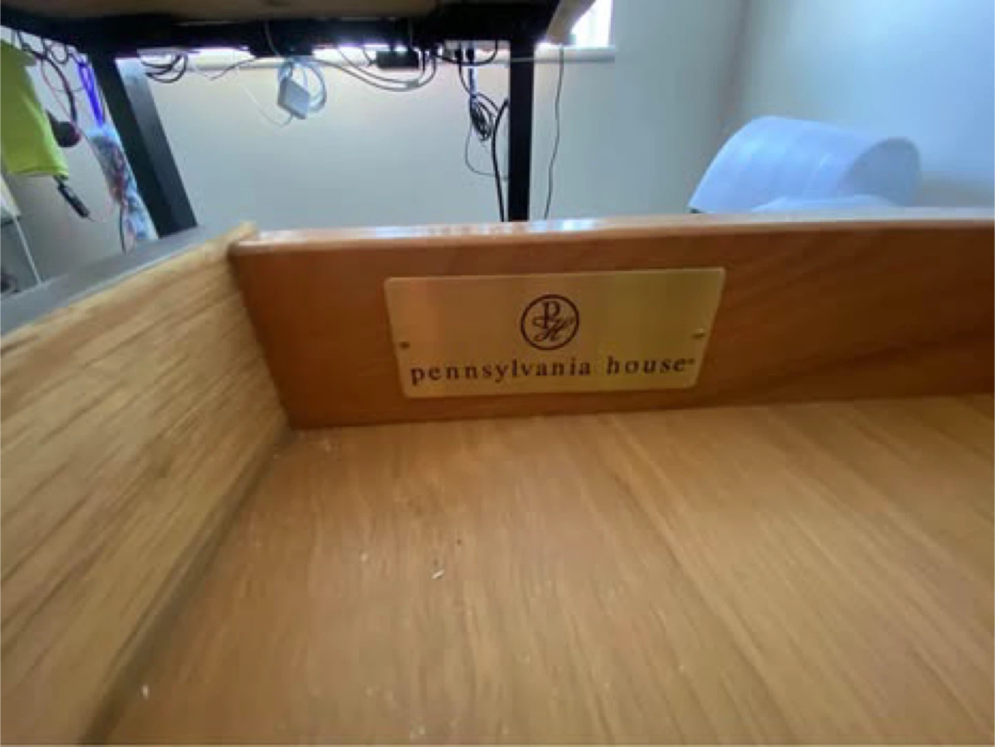 Pennsylvania House Dark Wood Desk with Drawers - photo 3