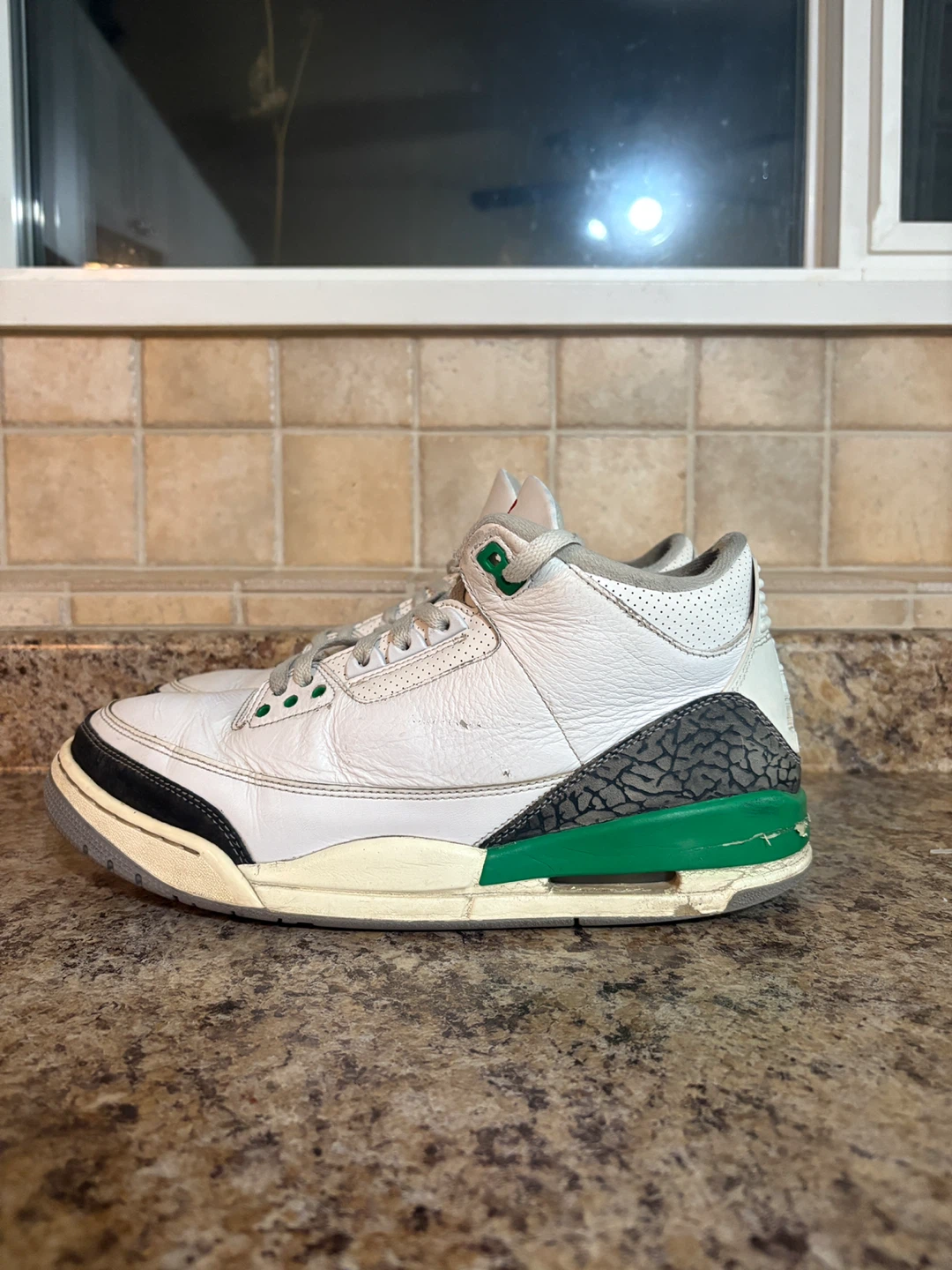 Air Jordan 3 Retro White Green Sneakers - photo 3