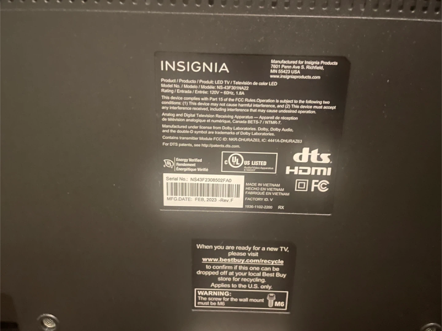 Insignia 43" LED TV - photo 2