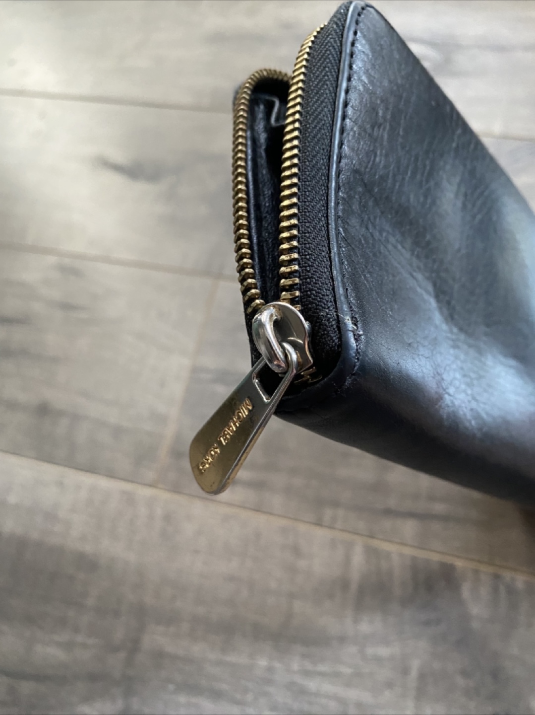 Michael Kors Black Leather Zip-Around Wallet - photo 4