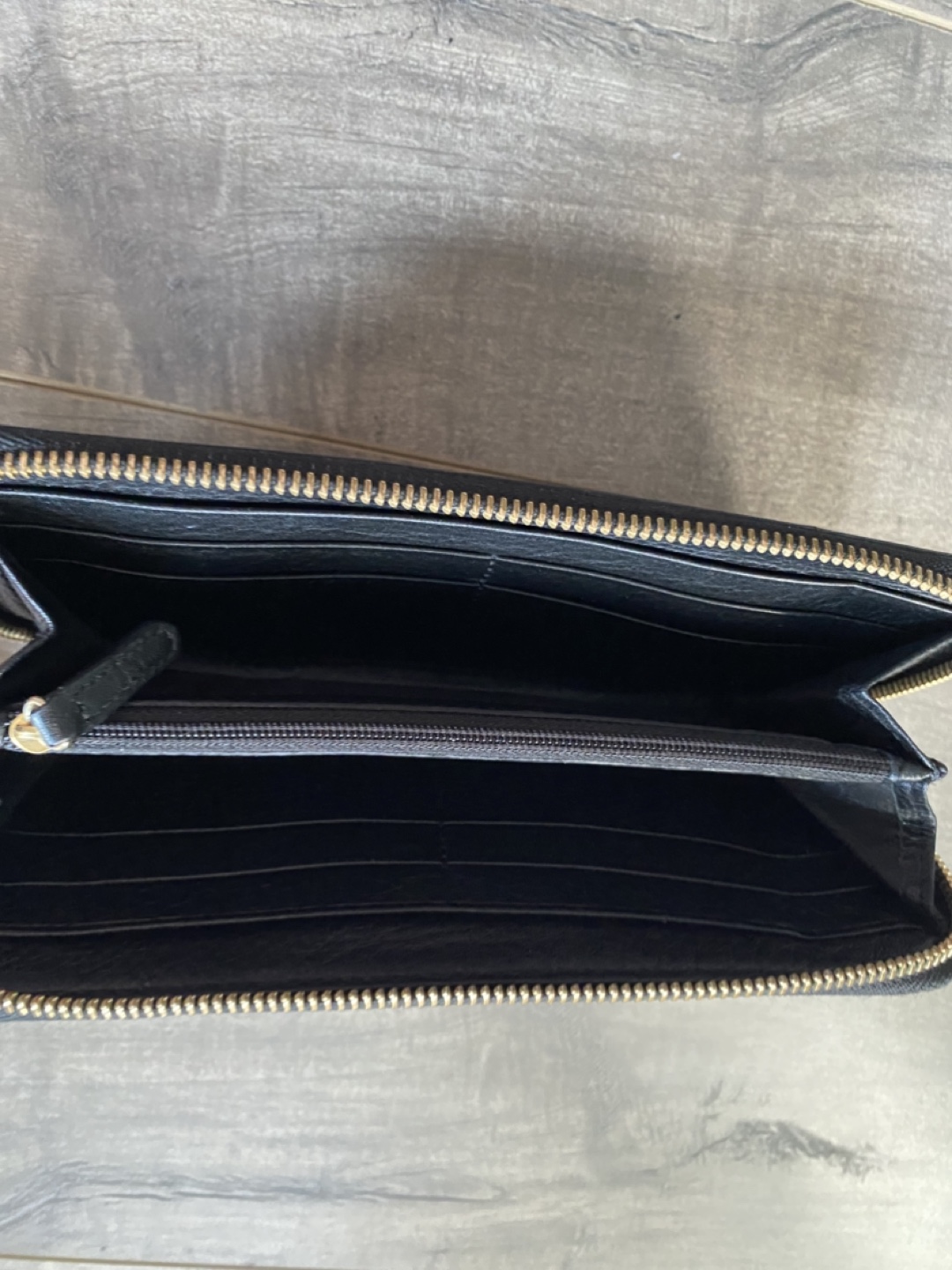 Michael Kors Black Leather Zip-Around Wallet - photo 3