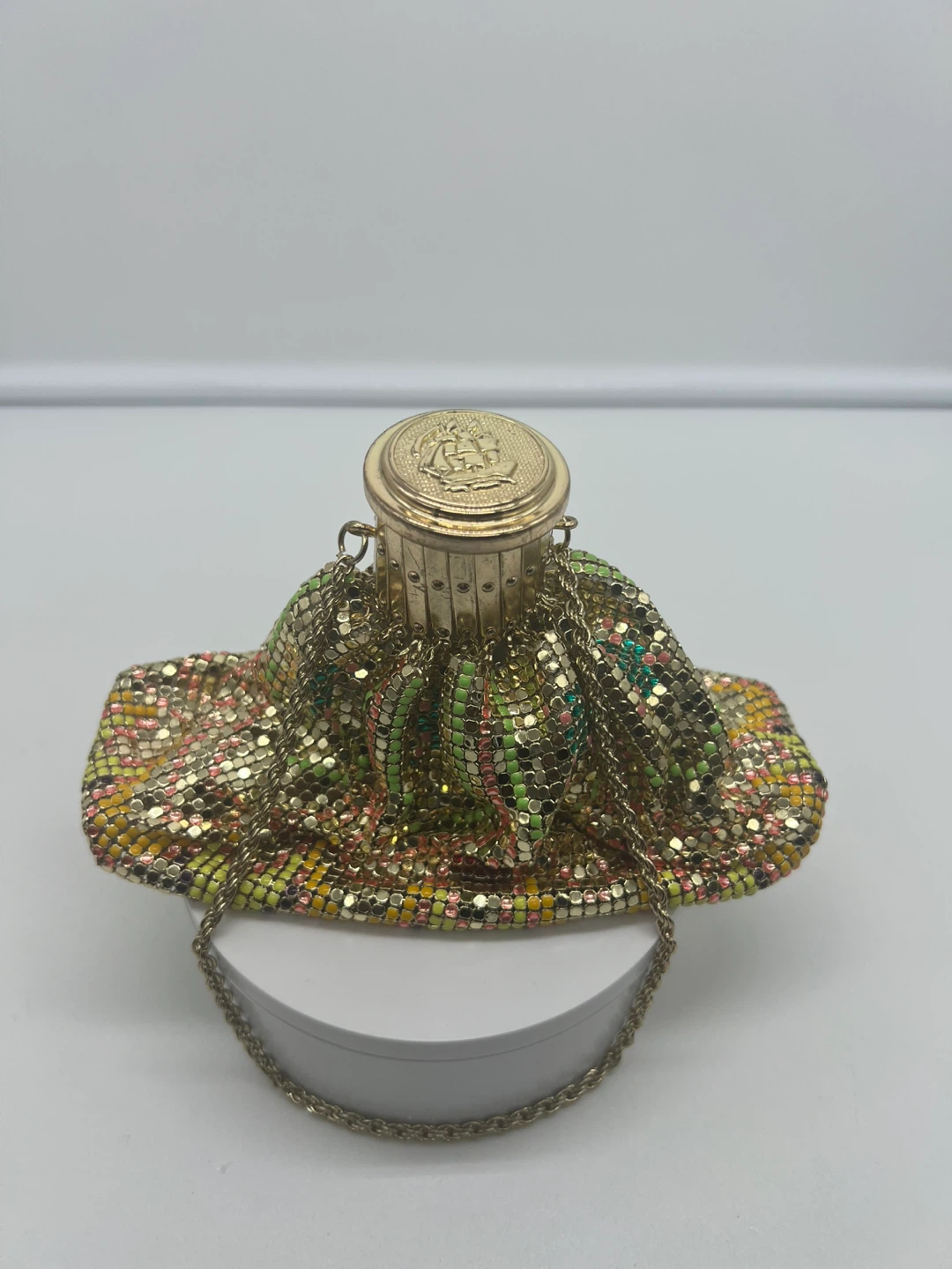 VINTAGE Gold Tone Embellished Metal Mesh Beggar's Purse Wallet