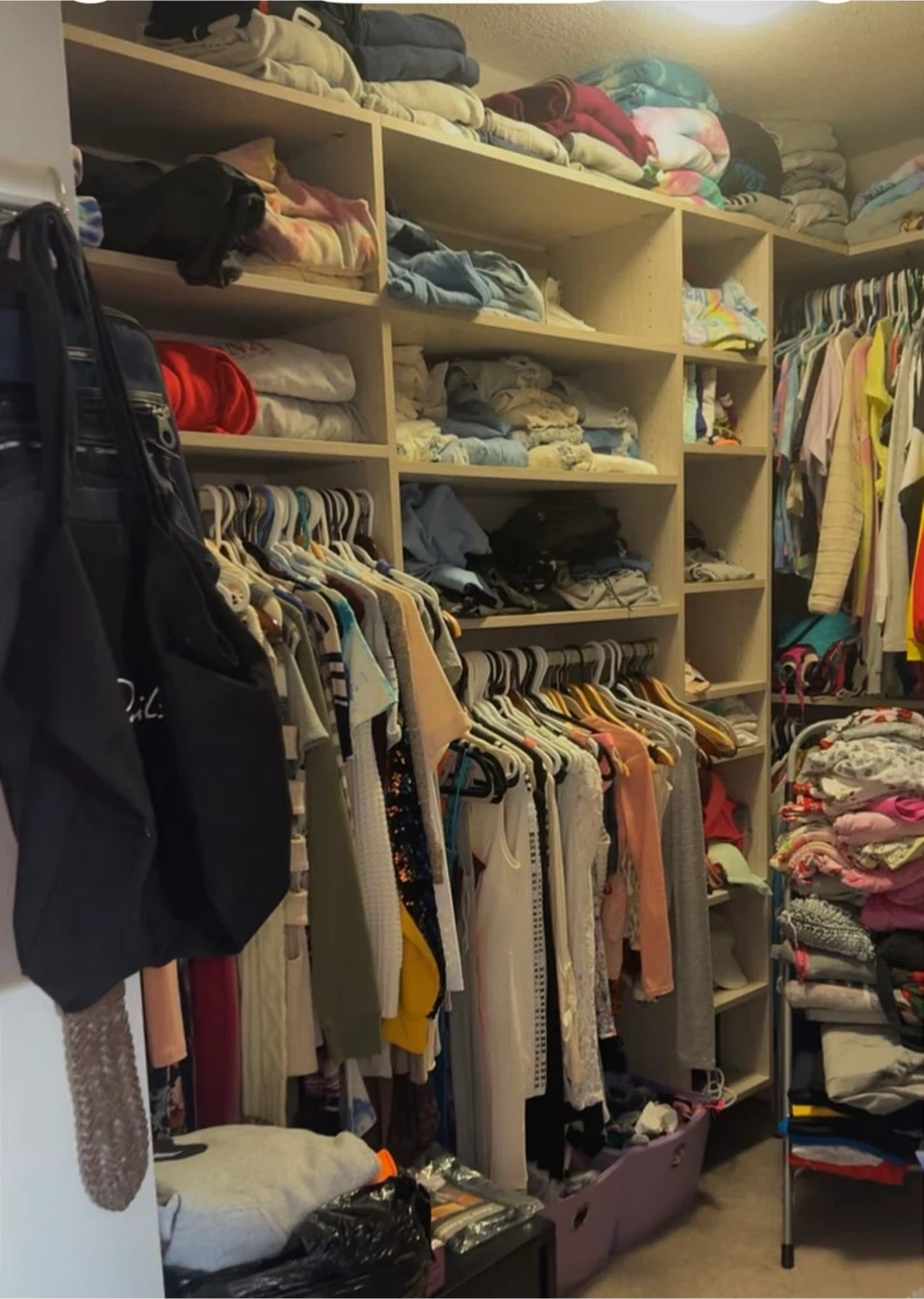 Assorted Women's Clothing - photo 2
