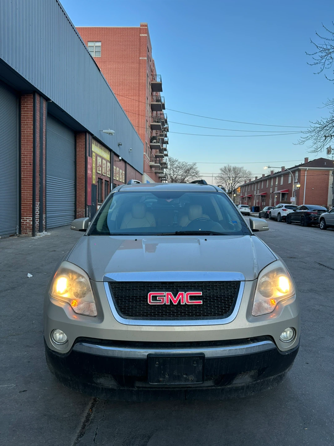 2010 GMC Acadia SUV - photo 3