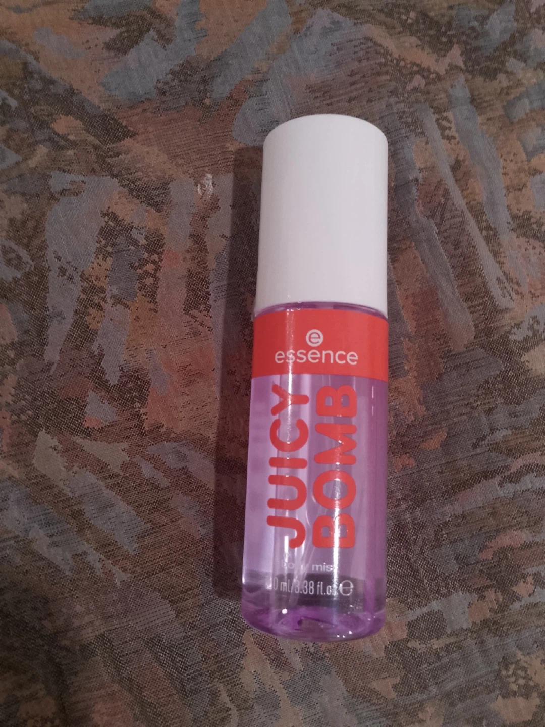 Essence lynchee Lagoon  Juicy Bomb Body Mist 40ml