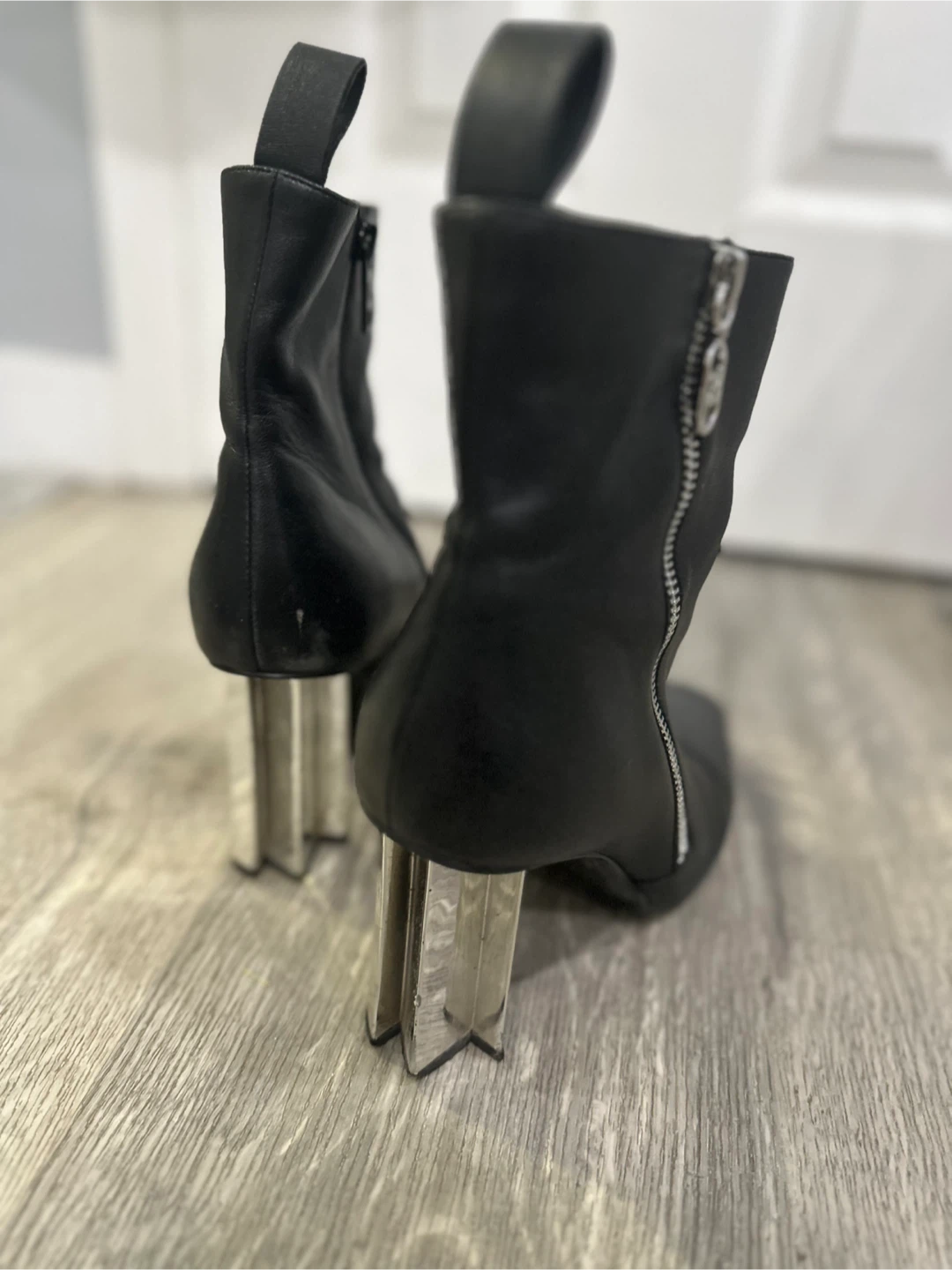 Karl Lagerfeld Black Leather Ankle Boots - US Size 6 - photo 2
