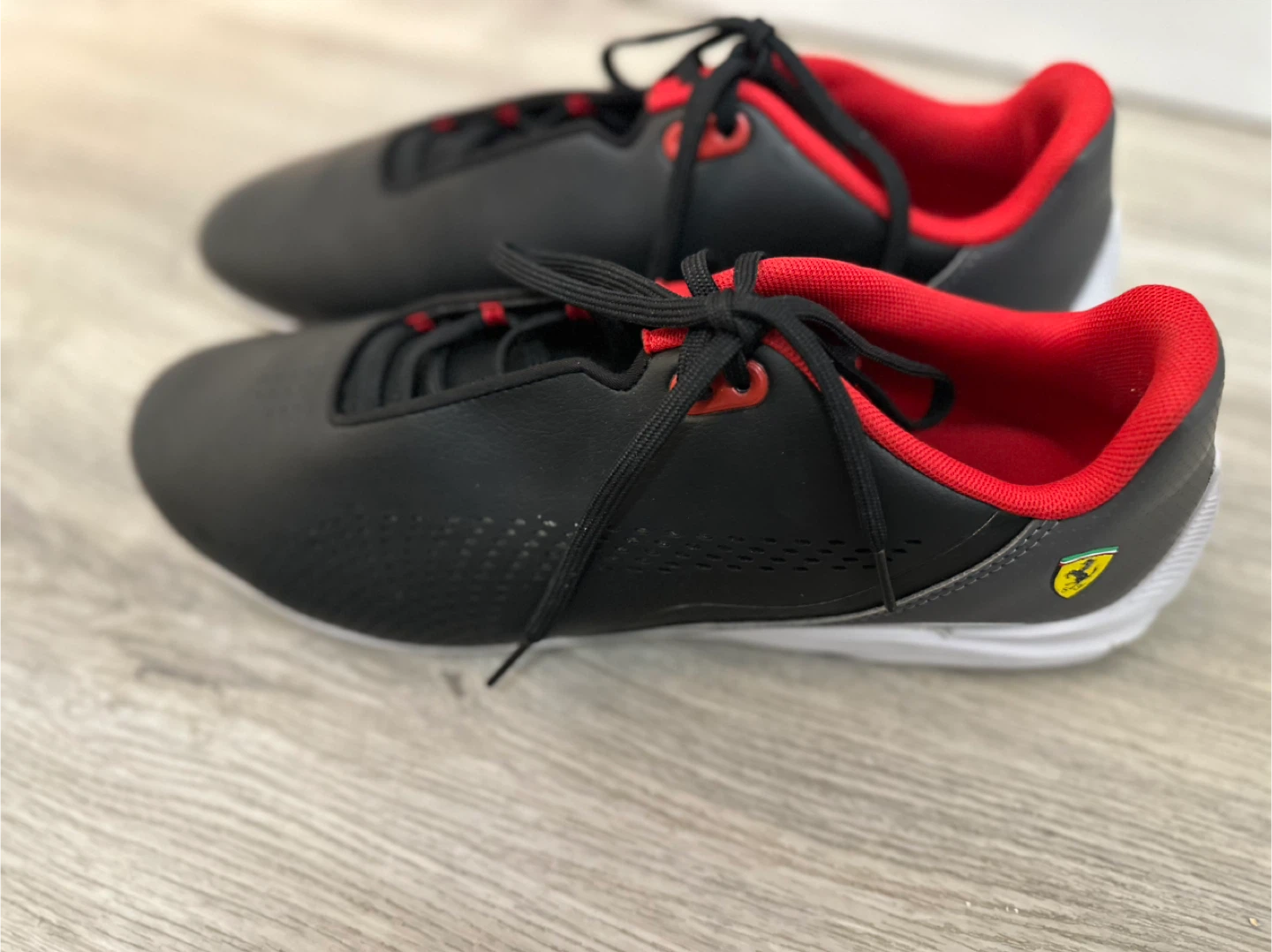 Puma Ferrari Drift Cat 8 Shoes - Black/Red - Size 12 (US Men's)