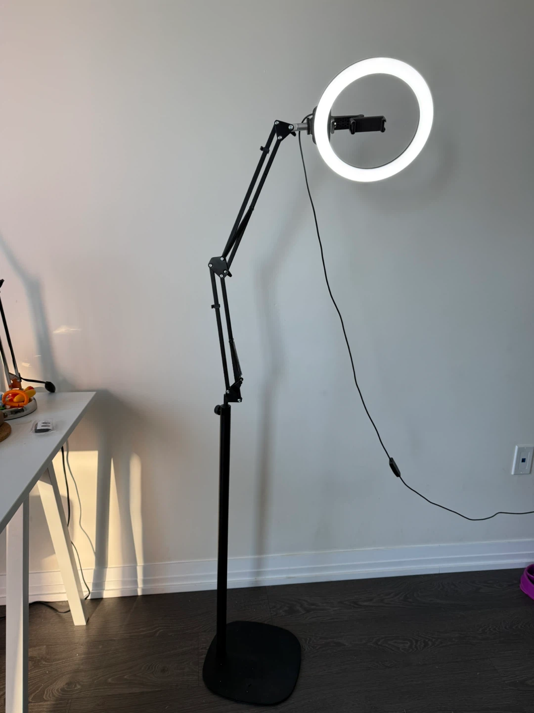Adjustable 10” Ring Light with Phone Holder - photo 3