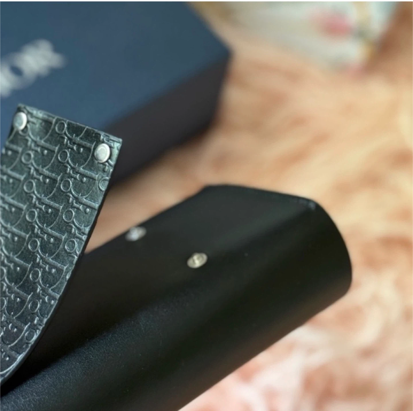 Dior Black Leather Sunglass Holder - photo 3
