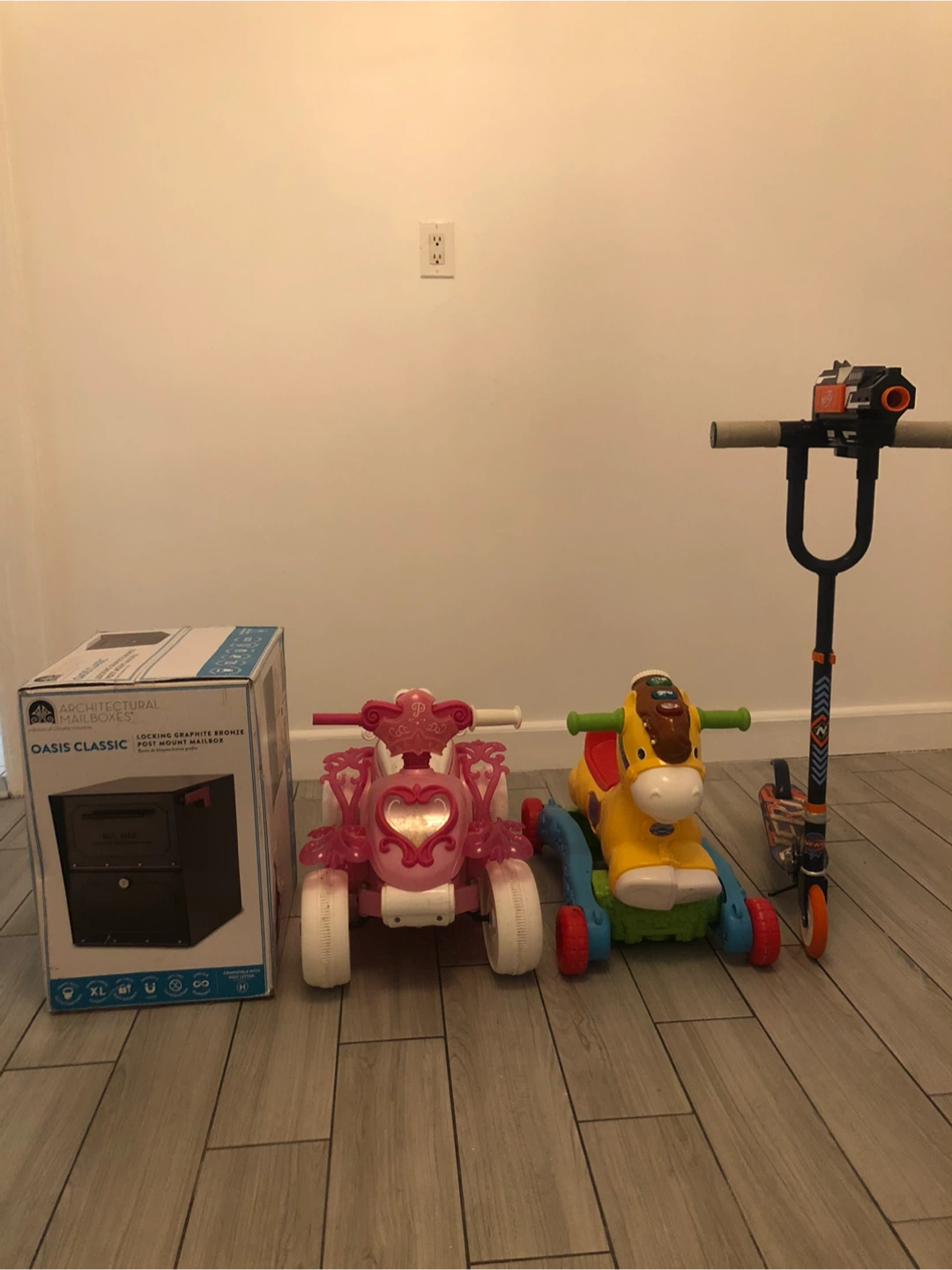 Kids Ride-On Toys and Mailbox Lot